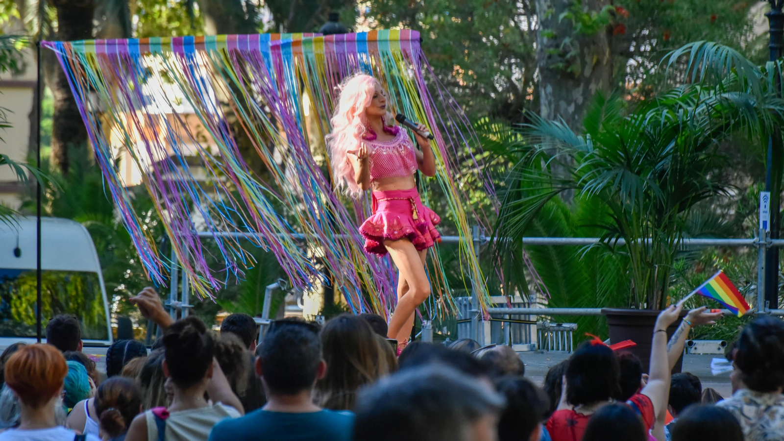 Fotos de la celebración del Orgullo LGTBI en Algeciras con Manolita Chen