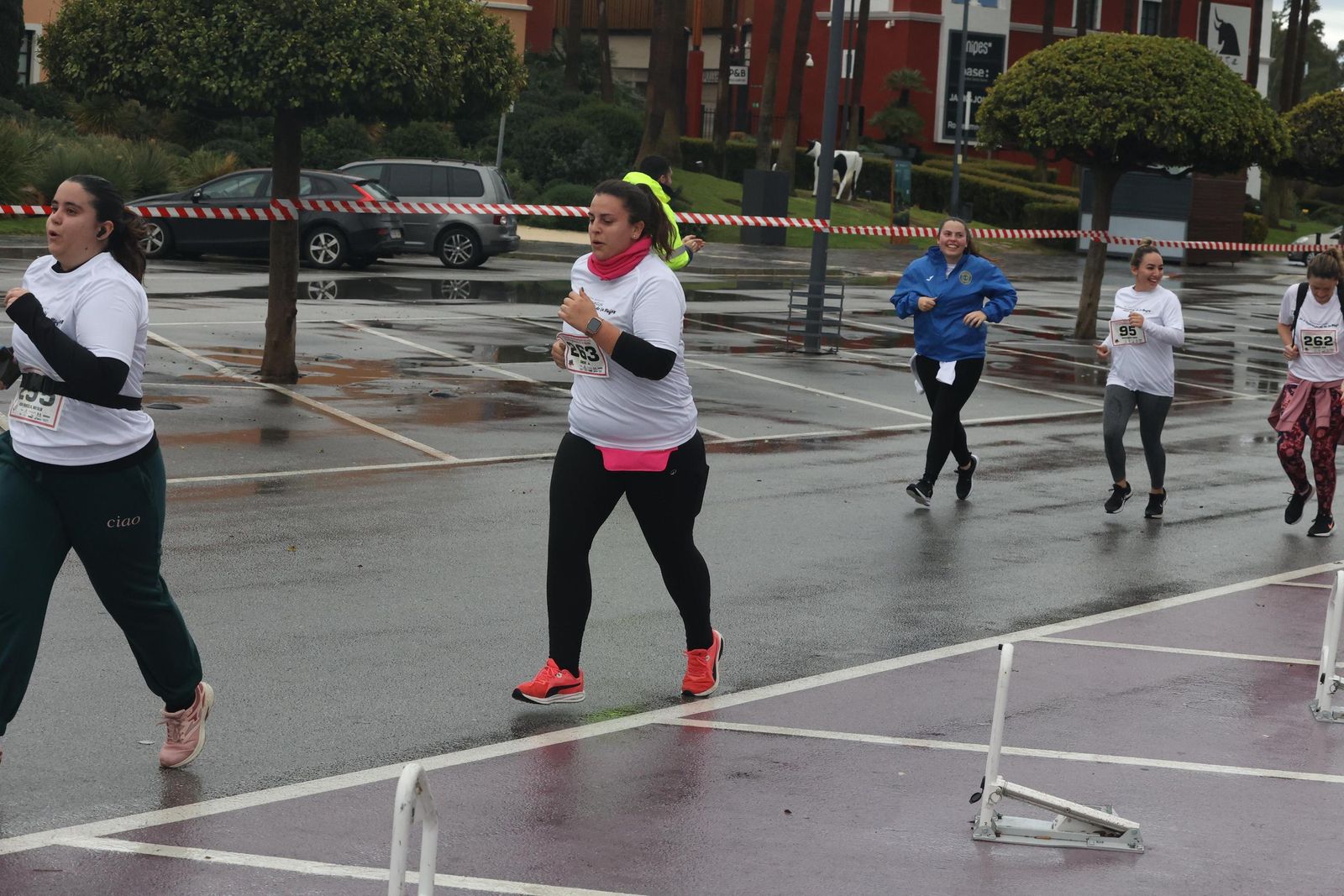 La Carrera por el Día Internacional de la Mujer en Málaga, en fotos