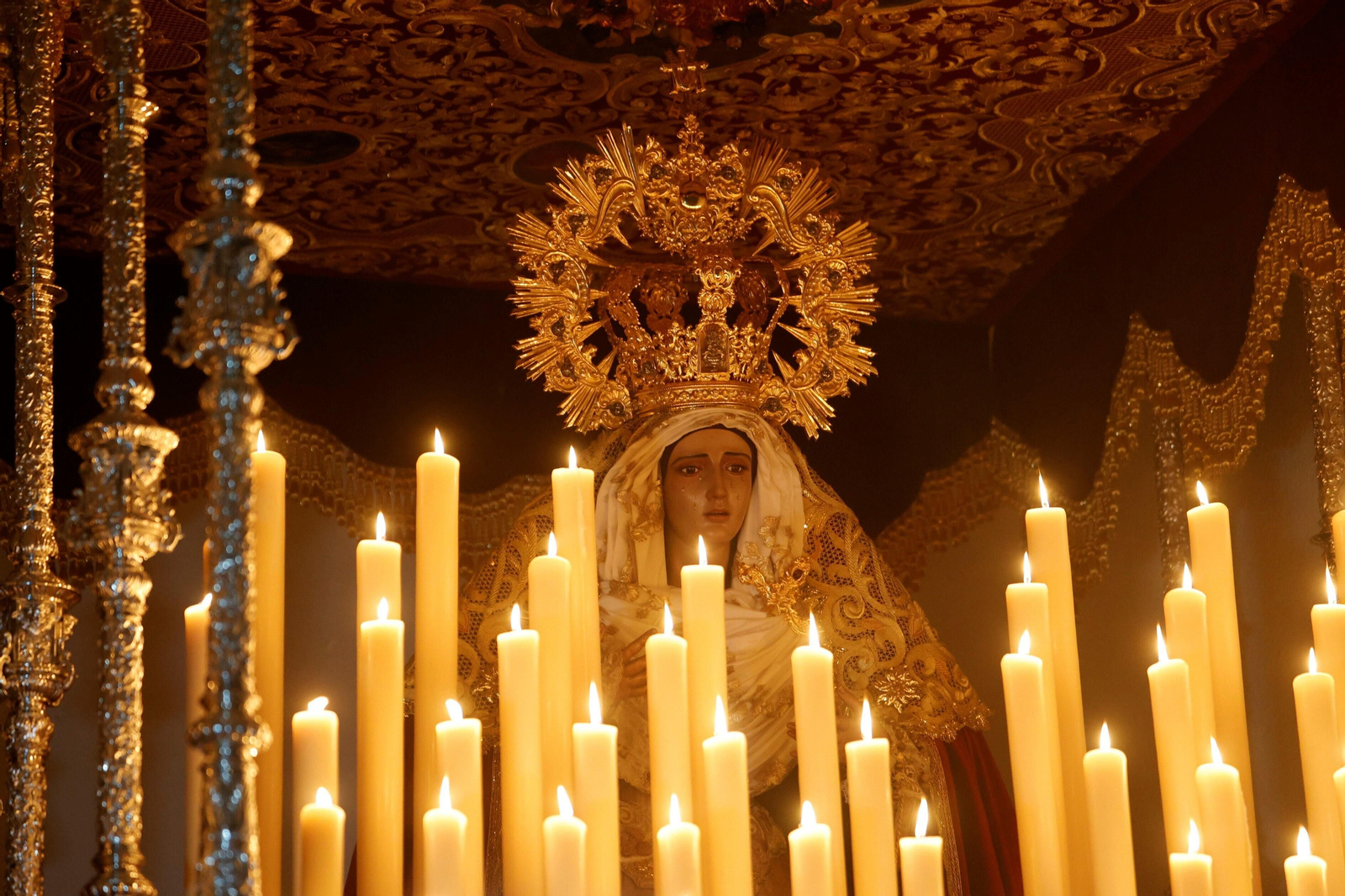 Las mejores imágenes de la hermandad del Descendimiento en este Viernes Santo de Córdoba