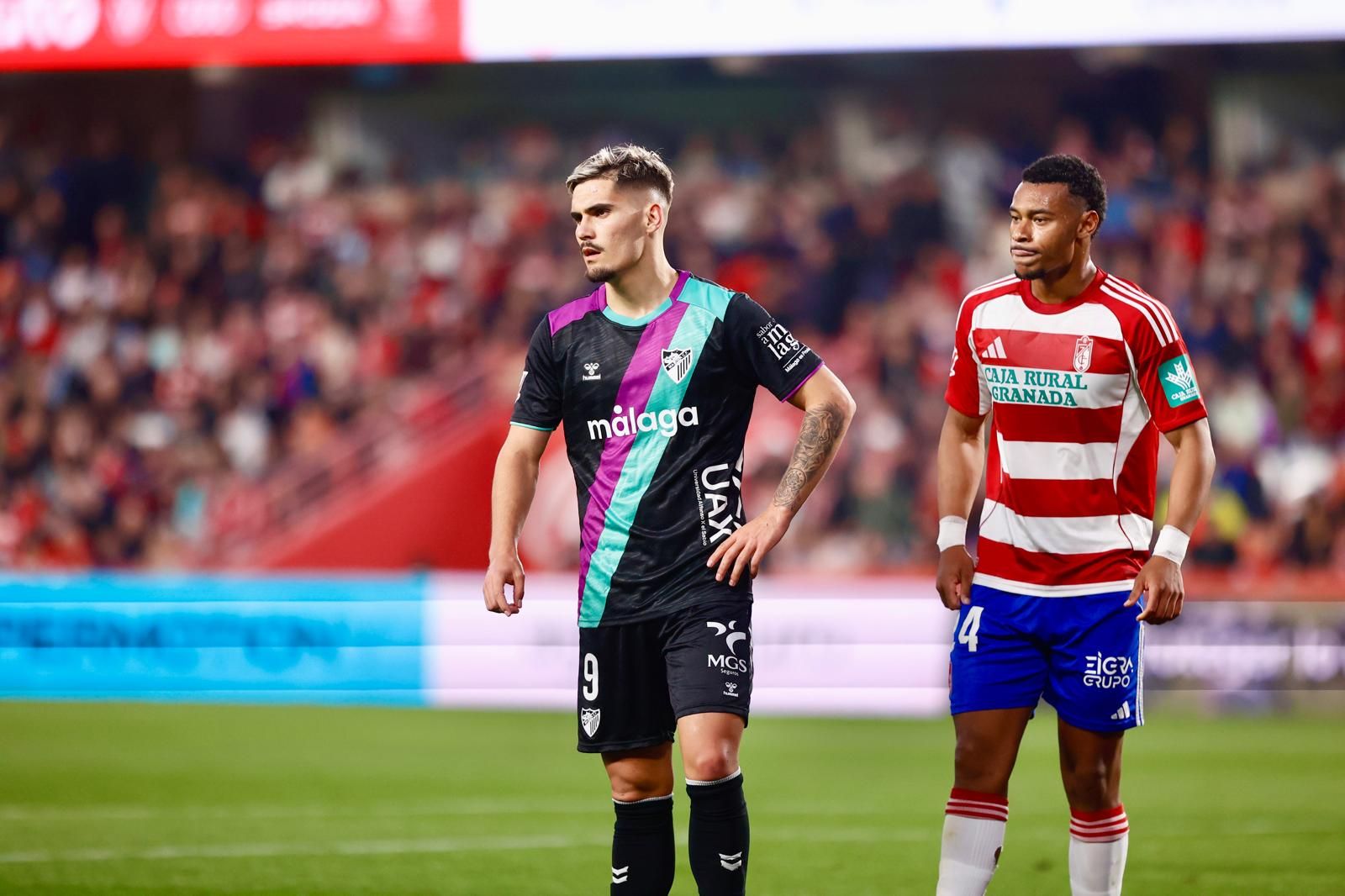 El Granada-Málaga CF, en fotos