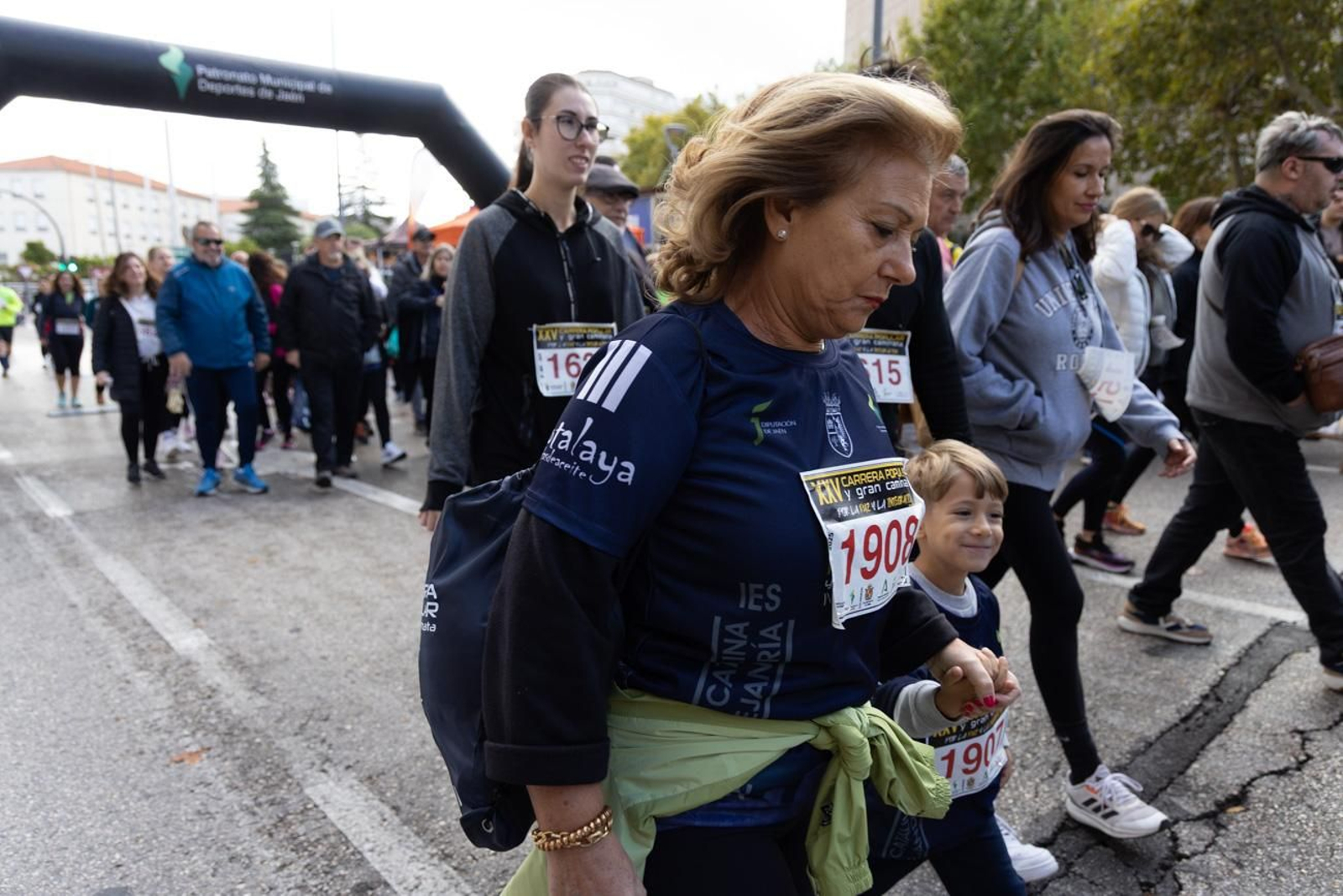 Atletismo por la paz y la integración en la XXV Carrera y Caminata del IES Santa Catalina de Alejandría (I)