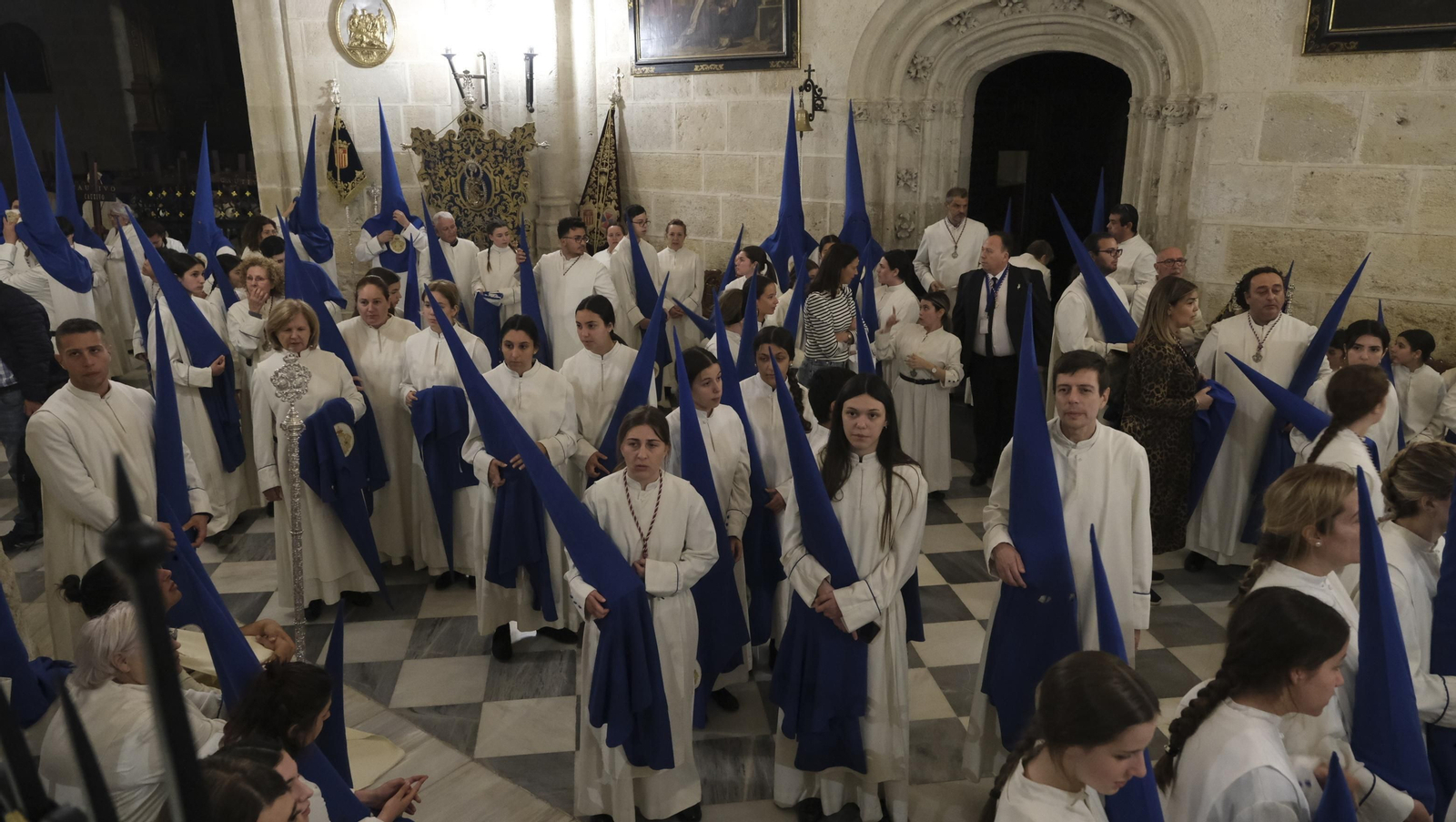 La procesión de Prendimiento en Almería, en imágenes