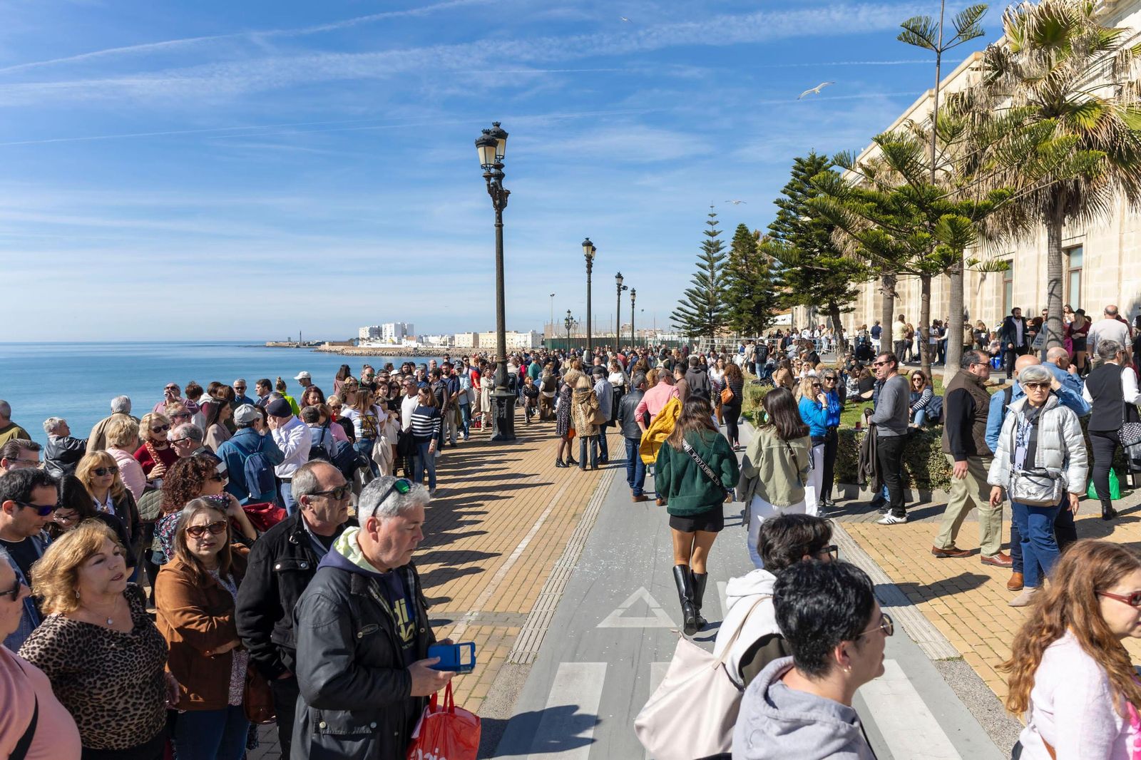 Búscate en las imágenes de la mejillonada popular