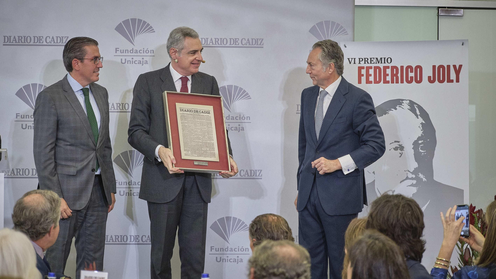 Las imágenes de la entrega del premio Federico Joly al abogado Pedro Pérez-Llorca Zamora