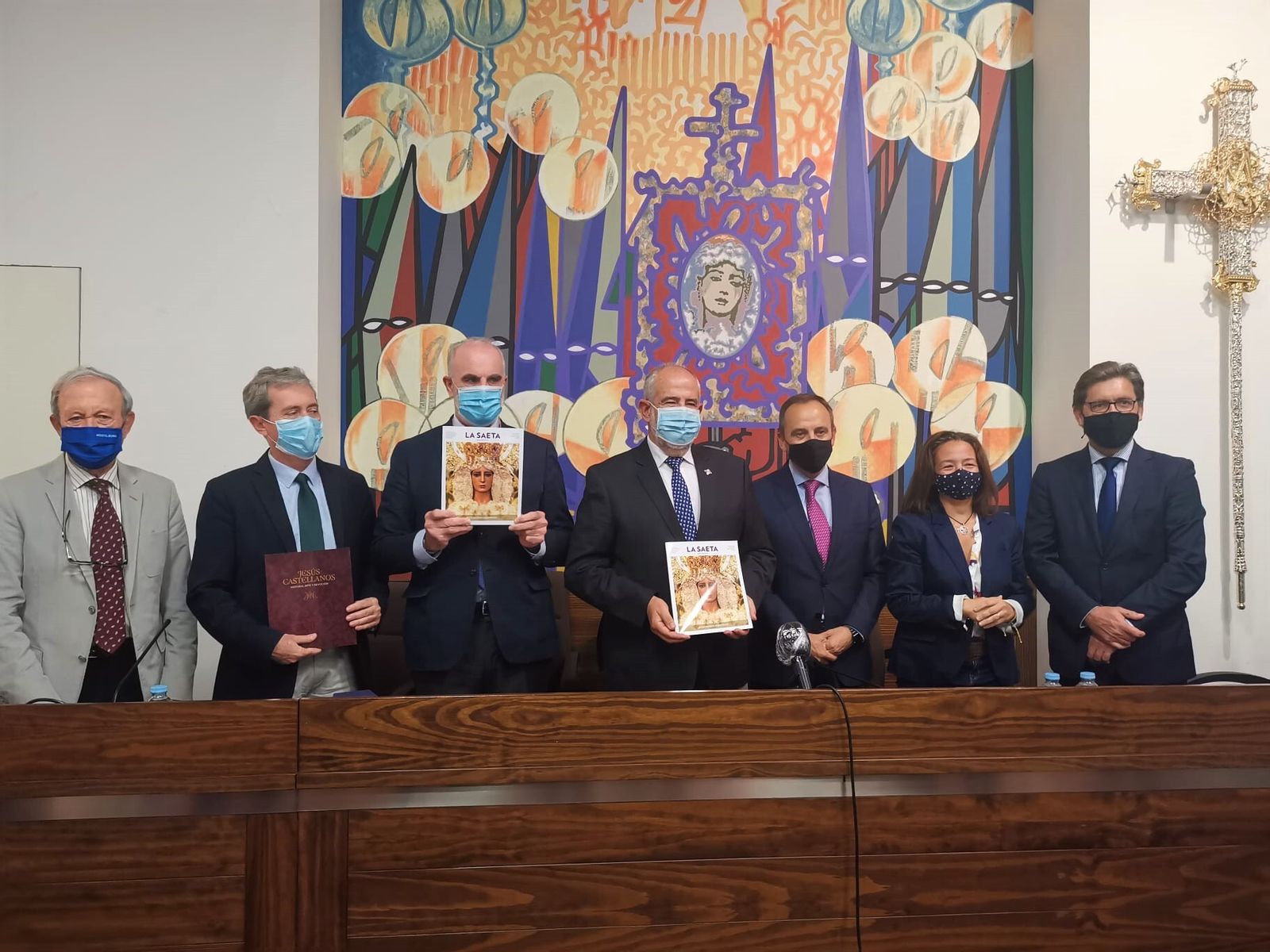 Acto de presentación de 'La Saeta' de otoño en la sala capitular de la Agrupación de Cofradías.