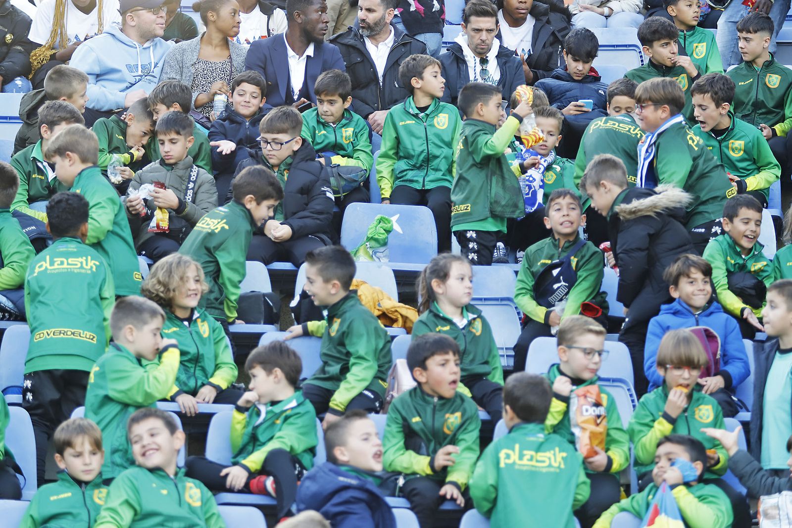 Imágenes del ambiente en el encuentro entre el Recreativo de Huelva y el Real Murcia