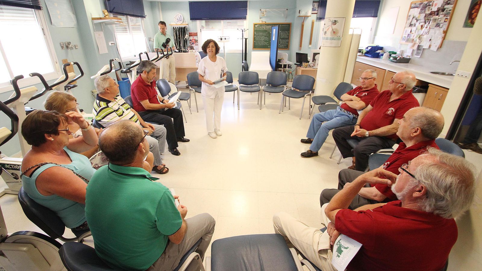 La labor de enfermería es esencial en materia de autocuidado, adherencia terapéutica y promoción de la salud. La labor de enfermería es esencial en materia de autocuidado, adherencia terapéutica y promoción de la salud.
