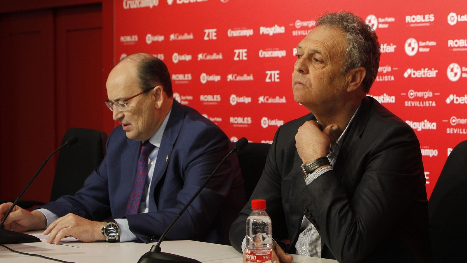 Joaquín Caparrós comparece junto a José Castro.