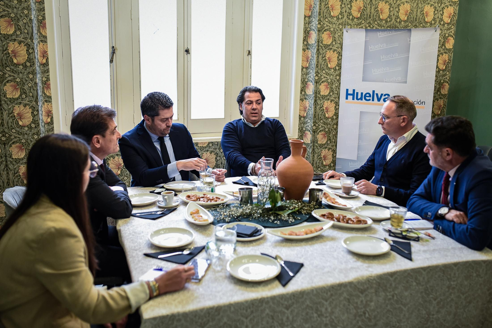 Imágenes de la Tertulia Cofrade en el Gilda