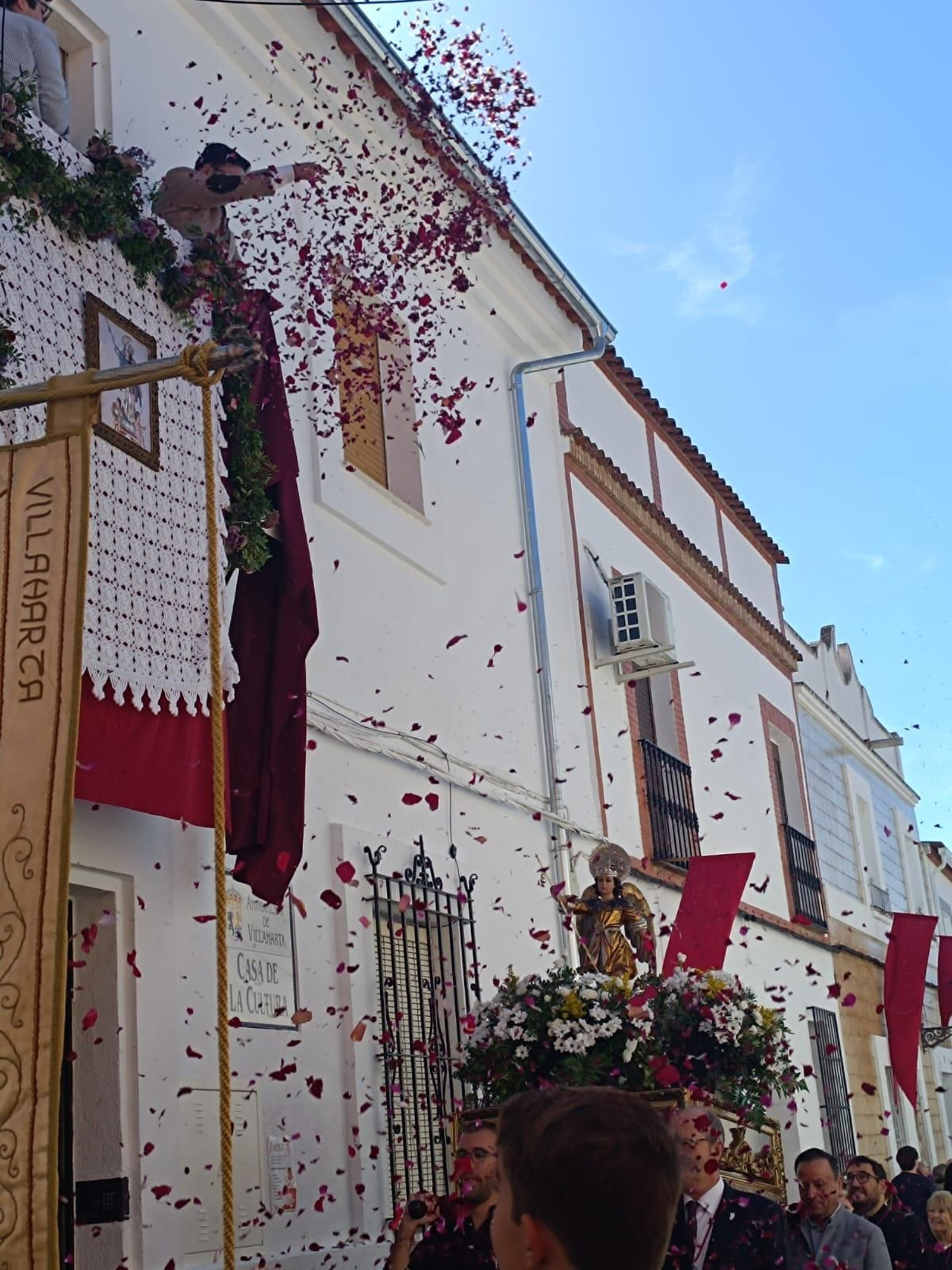 San Rafael recorre las calles de Villaharta