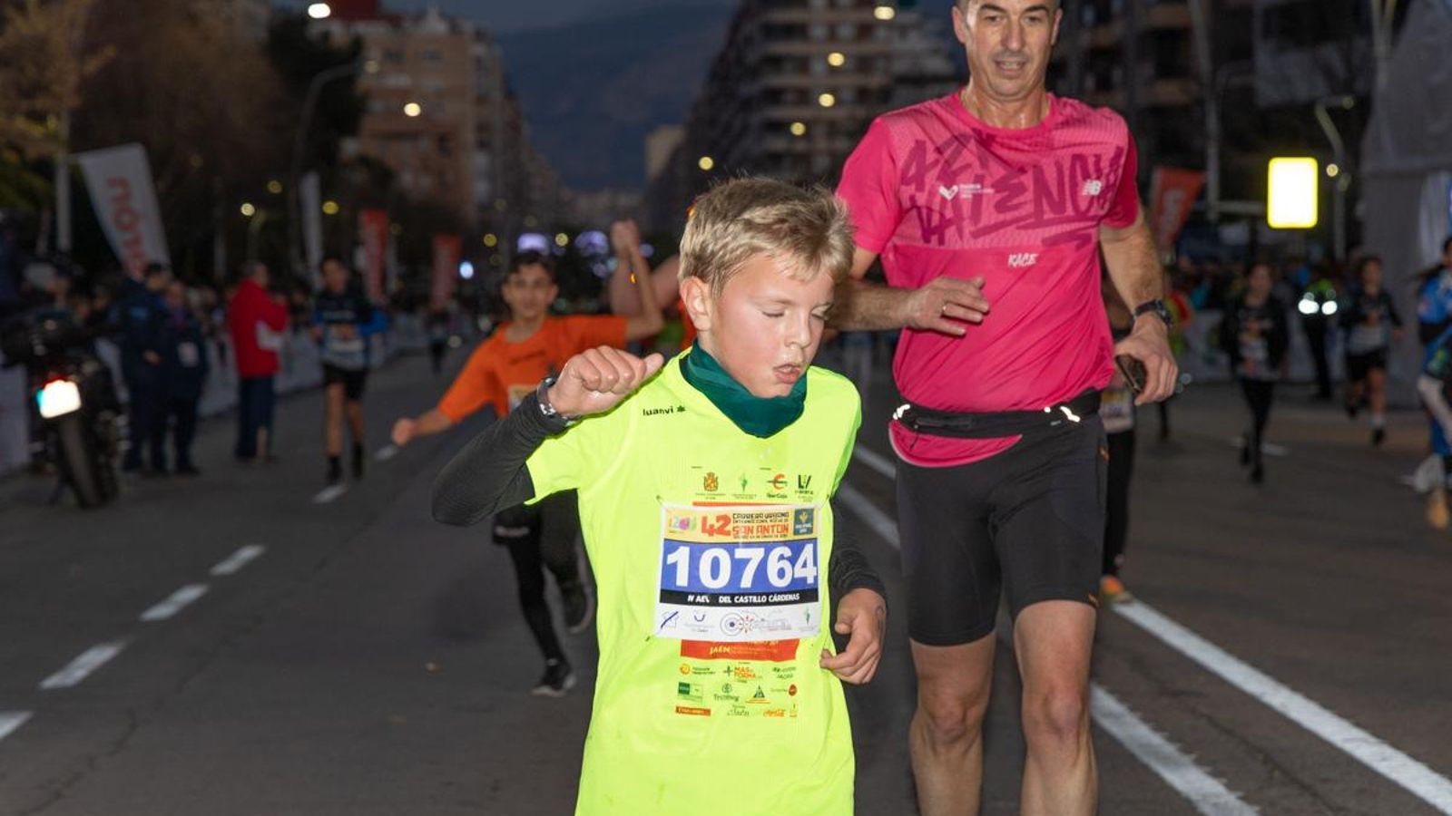 En imágenes: más de 1700 participantes en la Carrera Infantil de San Antón