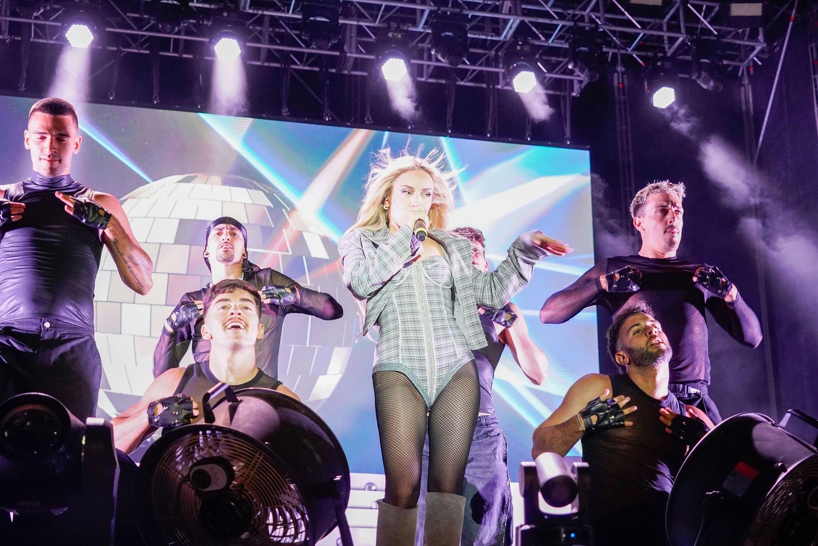 Las mejores imágenes del concierto de Ana Mena en Colombinas 2024