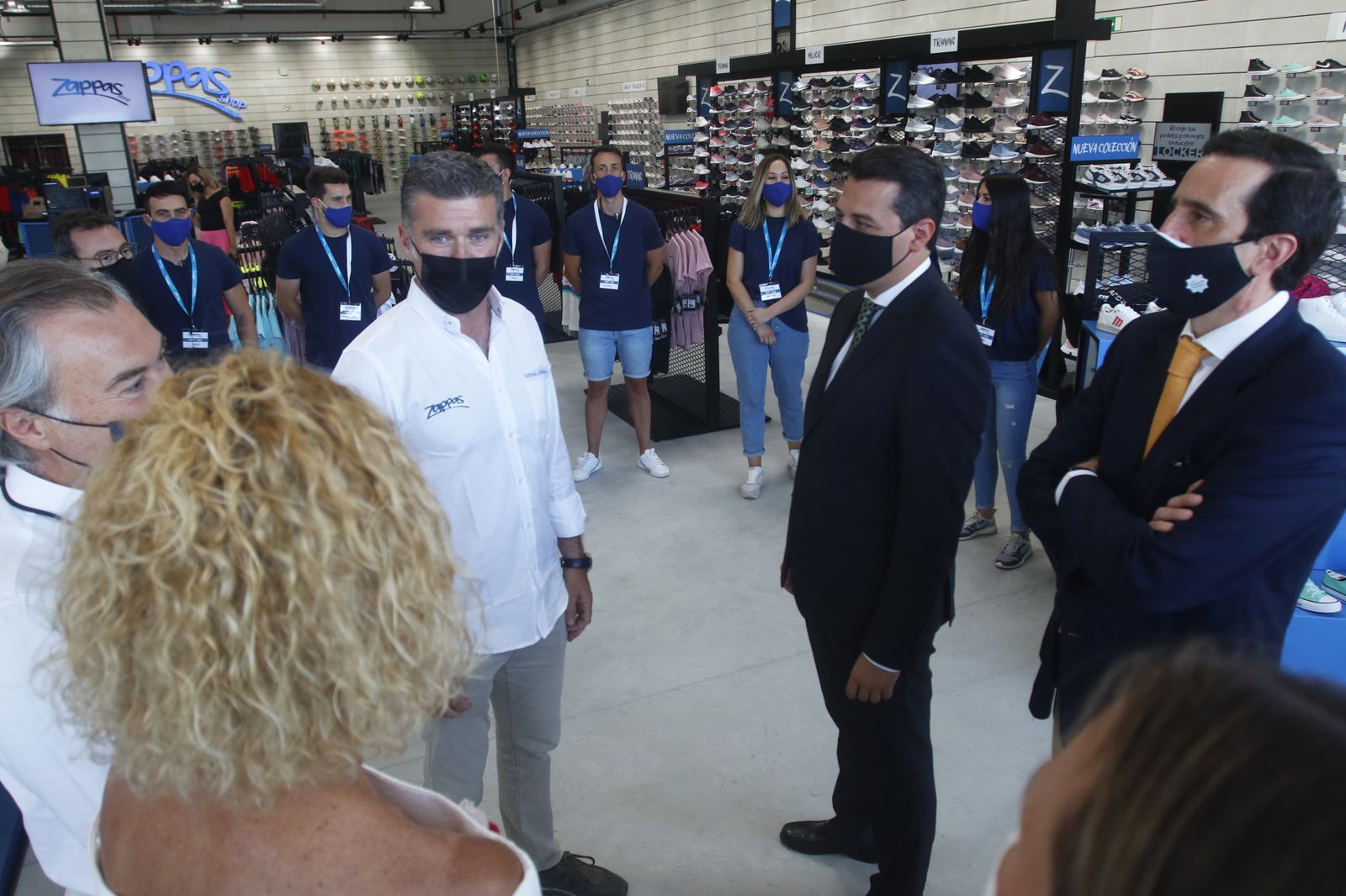 La apertura del parque comercial Los Patios de Azahara en Córdoba, en fofografías