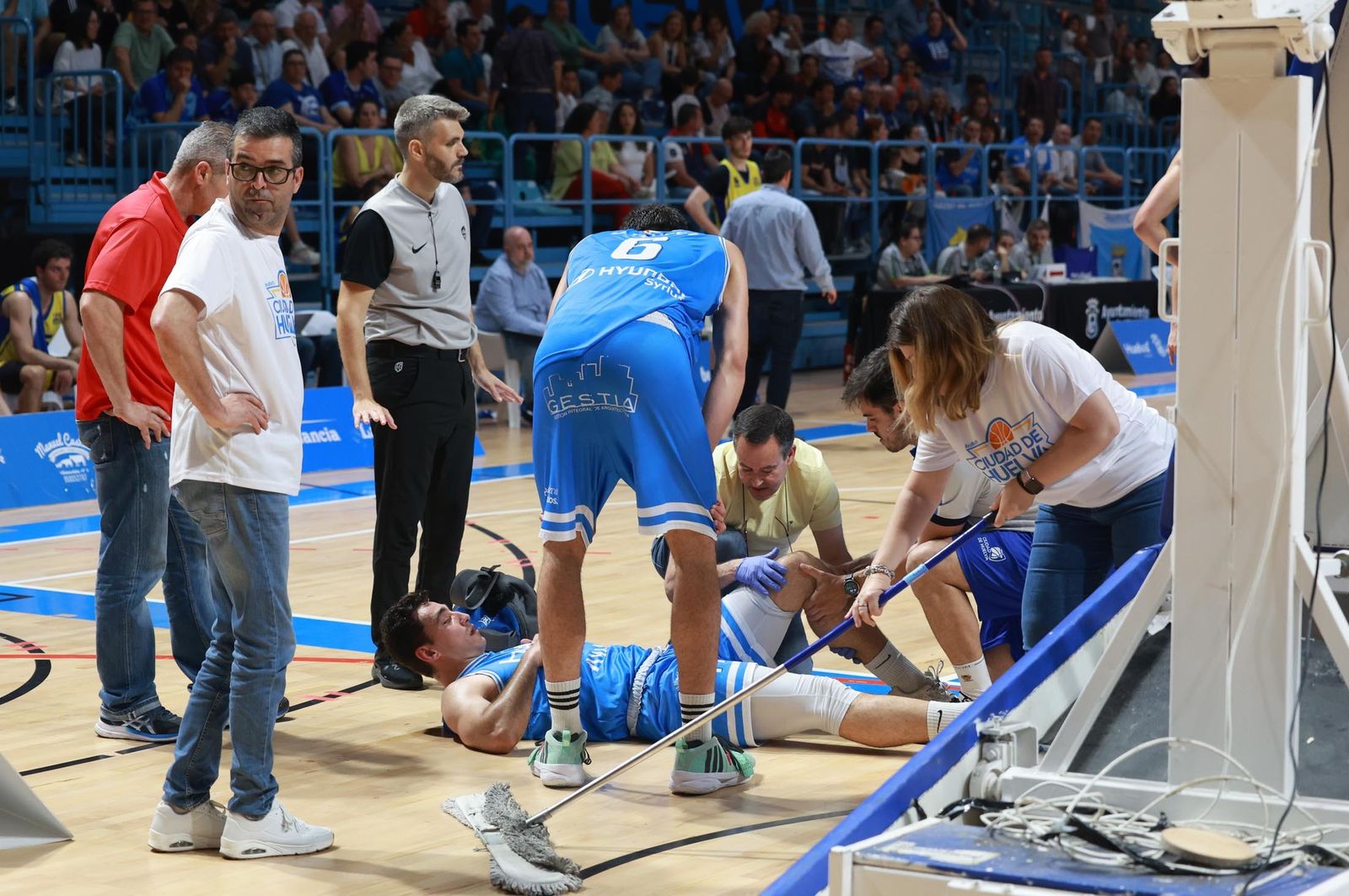 Las mejores imágenes del Ciudad de Huelva-CB Salou