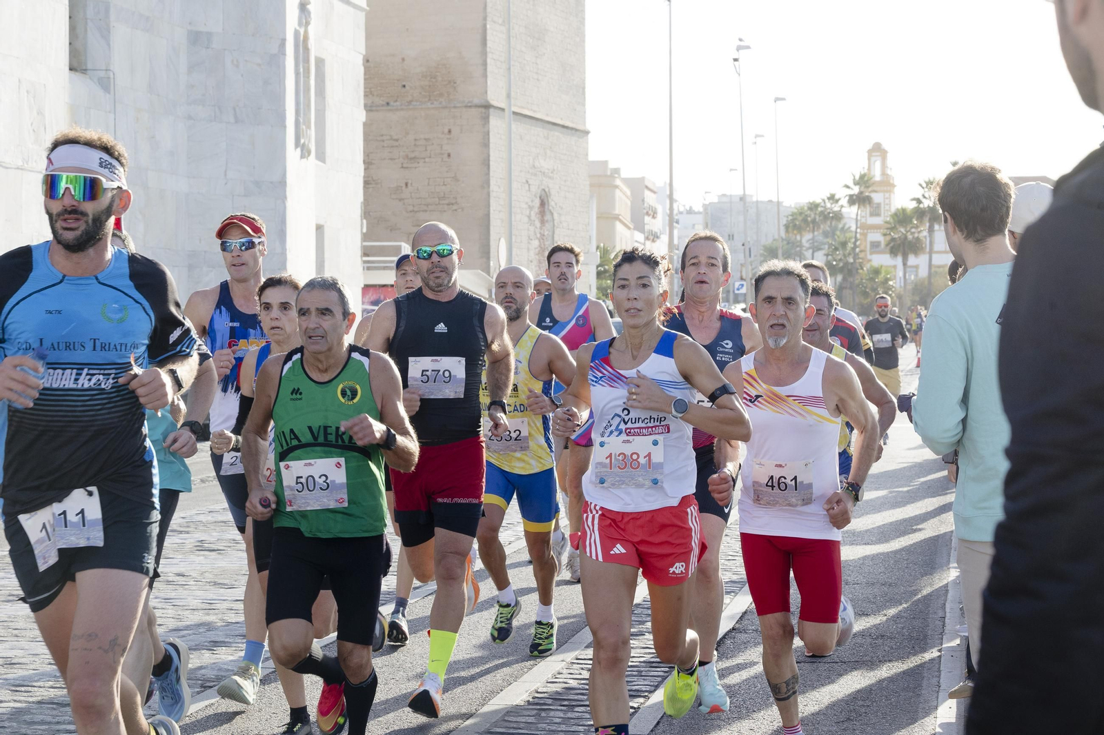 Búscate en las imágenes de la "II Media Maratón Ciudad de Cádiz"