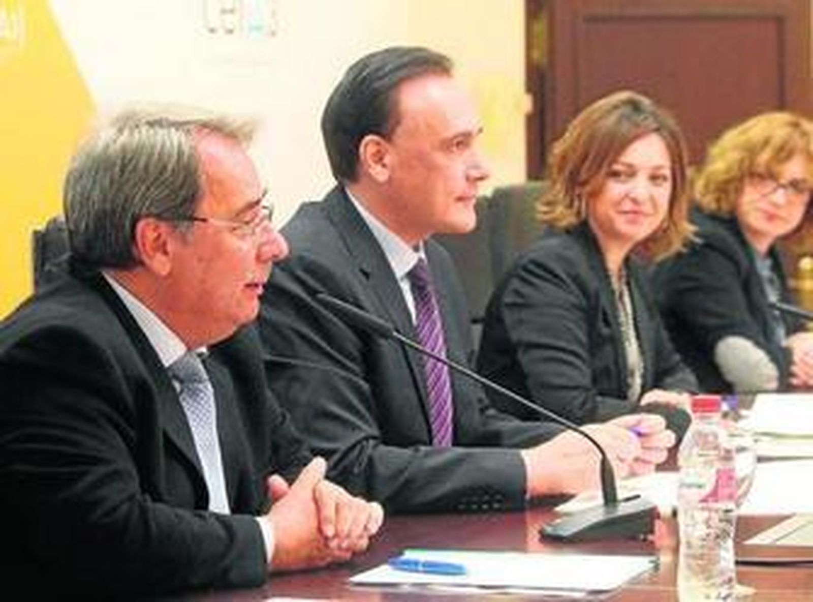 Domínguez, Villamandos, Ambrosio y Ruz, durante la presentación de las jornadas.