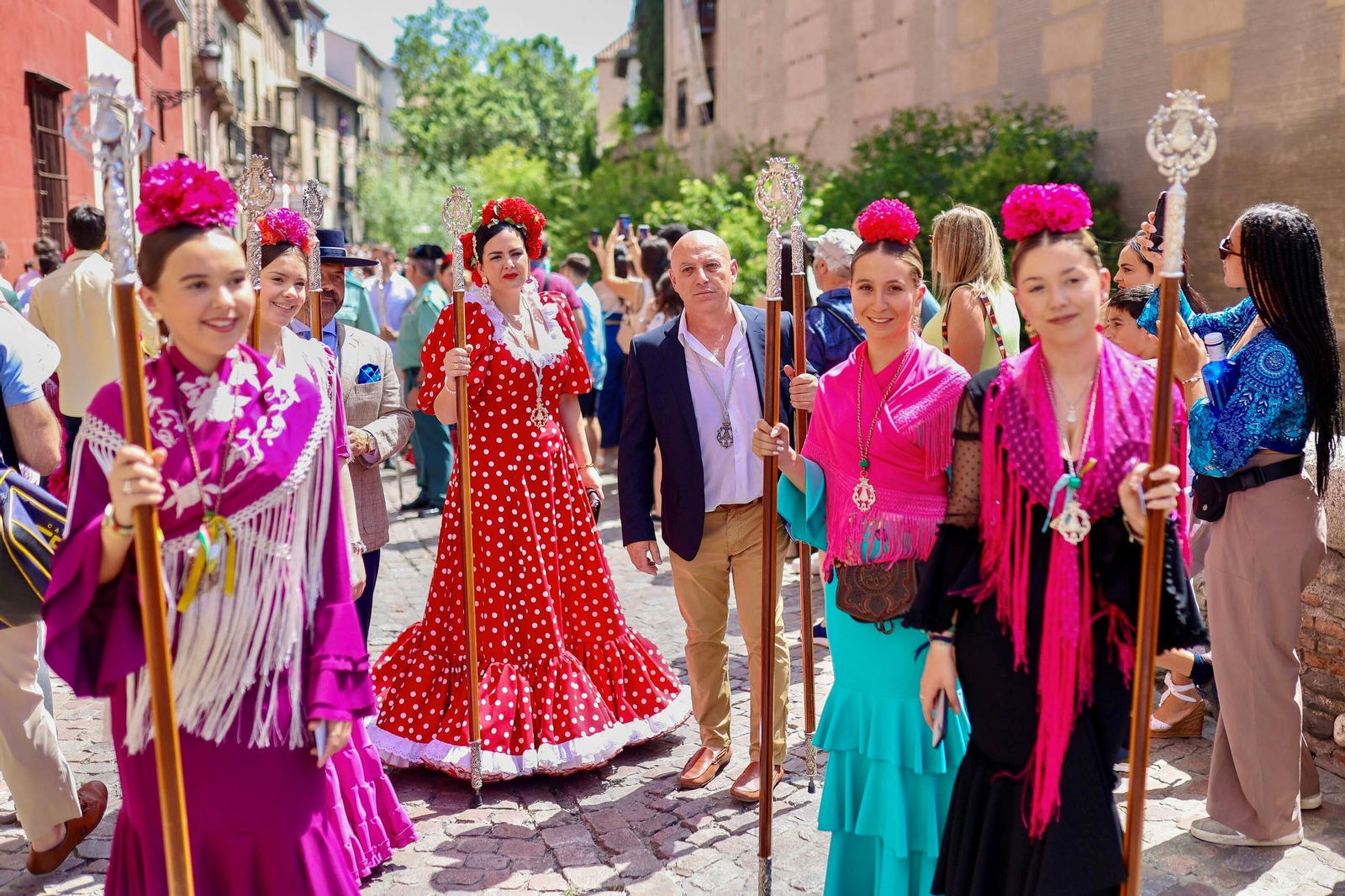 Salida Hermandad Filial Rocío de Granada, Mayo 2025.jpg Salida Hermandad Filial Rocío de Granada, Mayo 2025.jpg