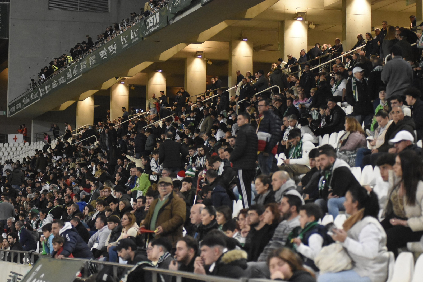 Las mejores fotos del gran ambiente en El Arcángel para el Córdoba CF - CD Castellón