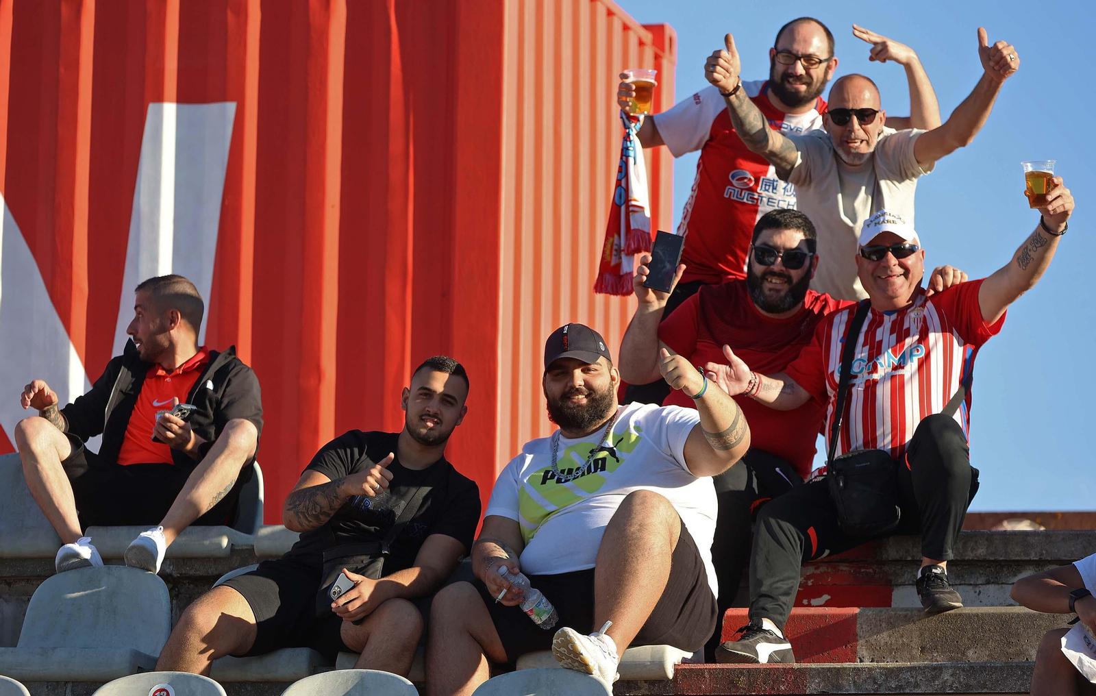 Búscate en el Nuevo Mirador durante el Algeciras - Castellón de Primera RFEF