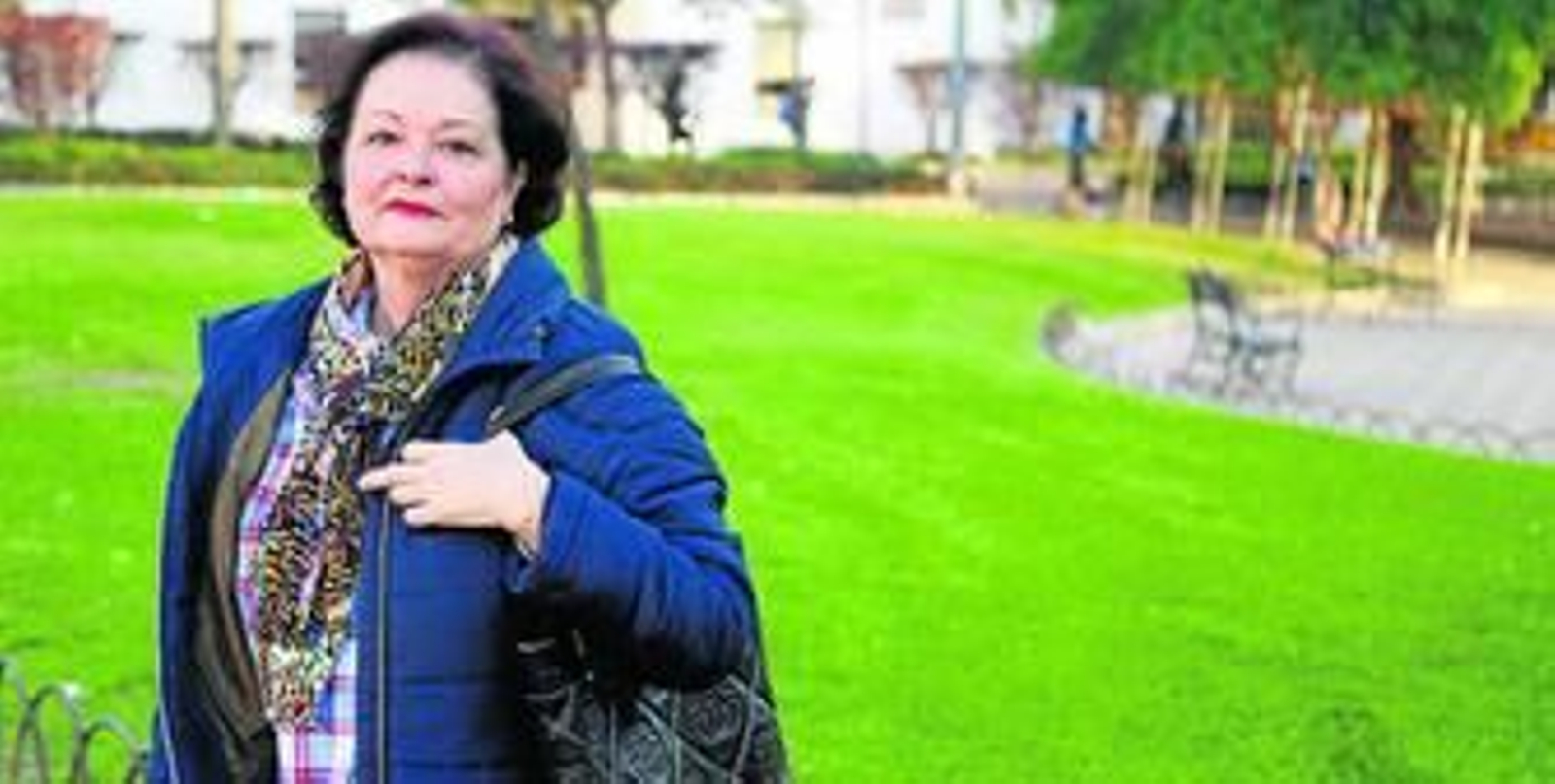 Mari Carmen de Austria, en los jardines situados junto al centro cívico de La Fuensanta.