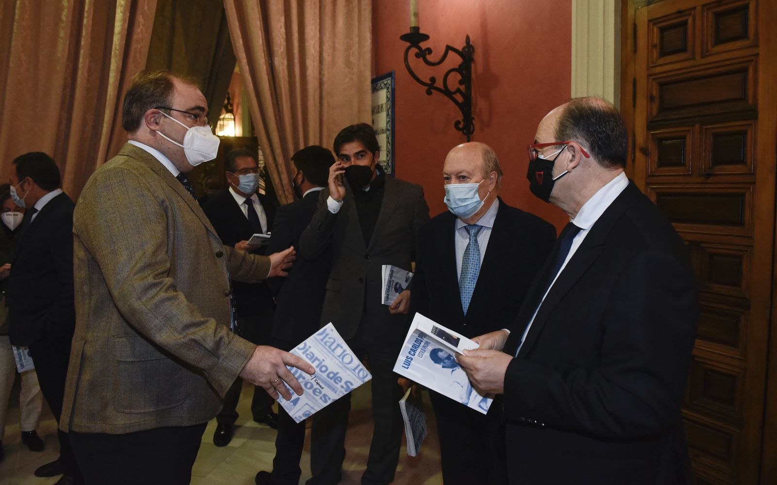 La presentación del libro de Carlos Navarro, sobre Luis Carlos Peris en imágenes