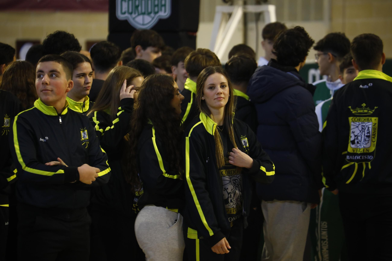 Las mejores fotos del ambiente en Vista Alegre para el Coto Córdoba - Zornotza