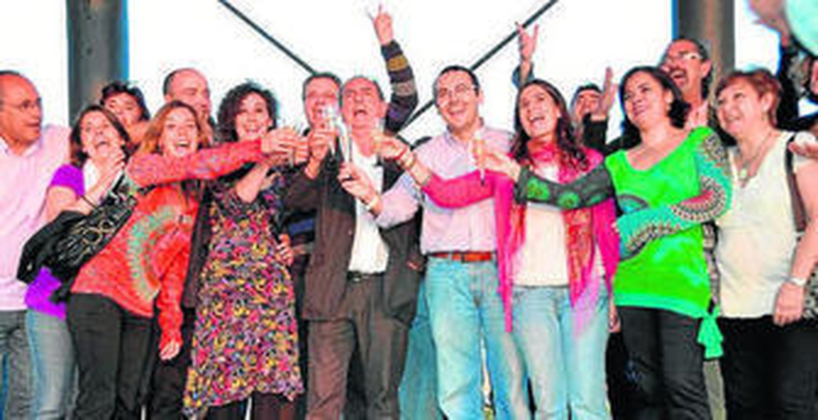 La Mesa presentó ayer su programa electoral en el Muelle de Río Tinto.