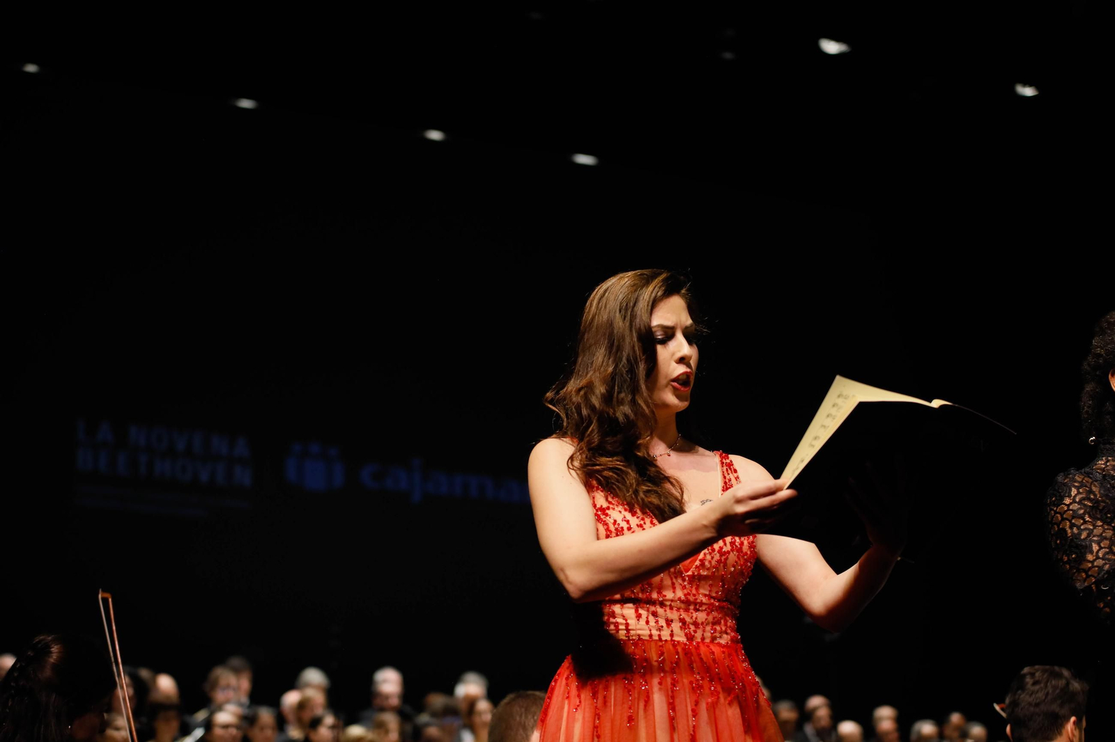 Imágenes de la novena Beethoven interpretado por la OCAL y Orfeón para Cajamar