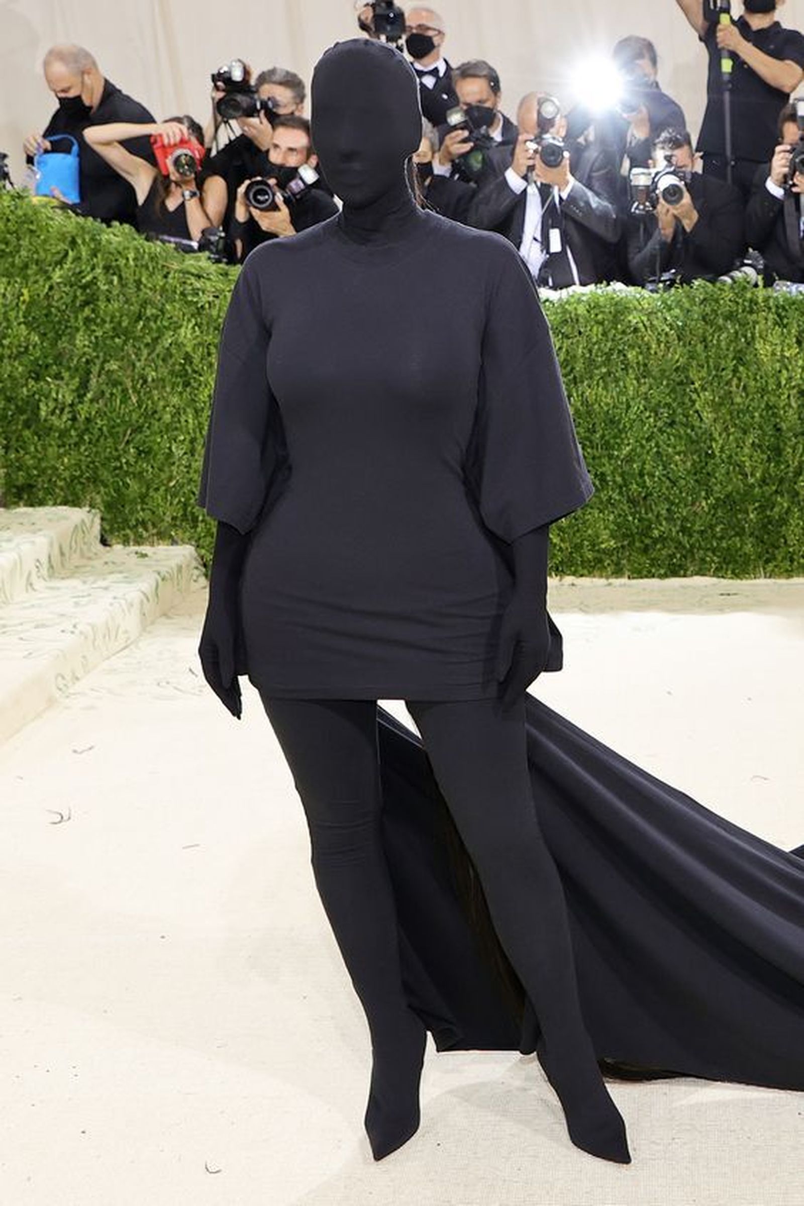 Kim Kardashian en la gala MET, un disfraz de Halloween alucinante.