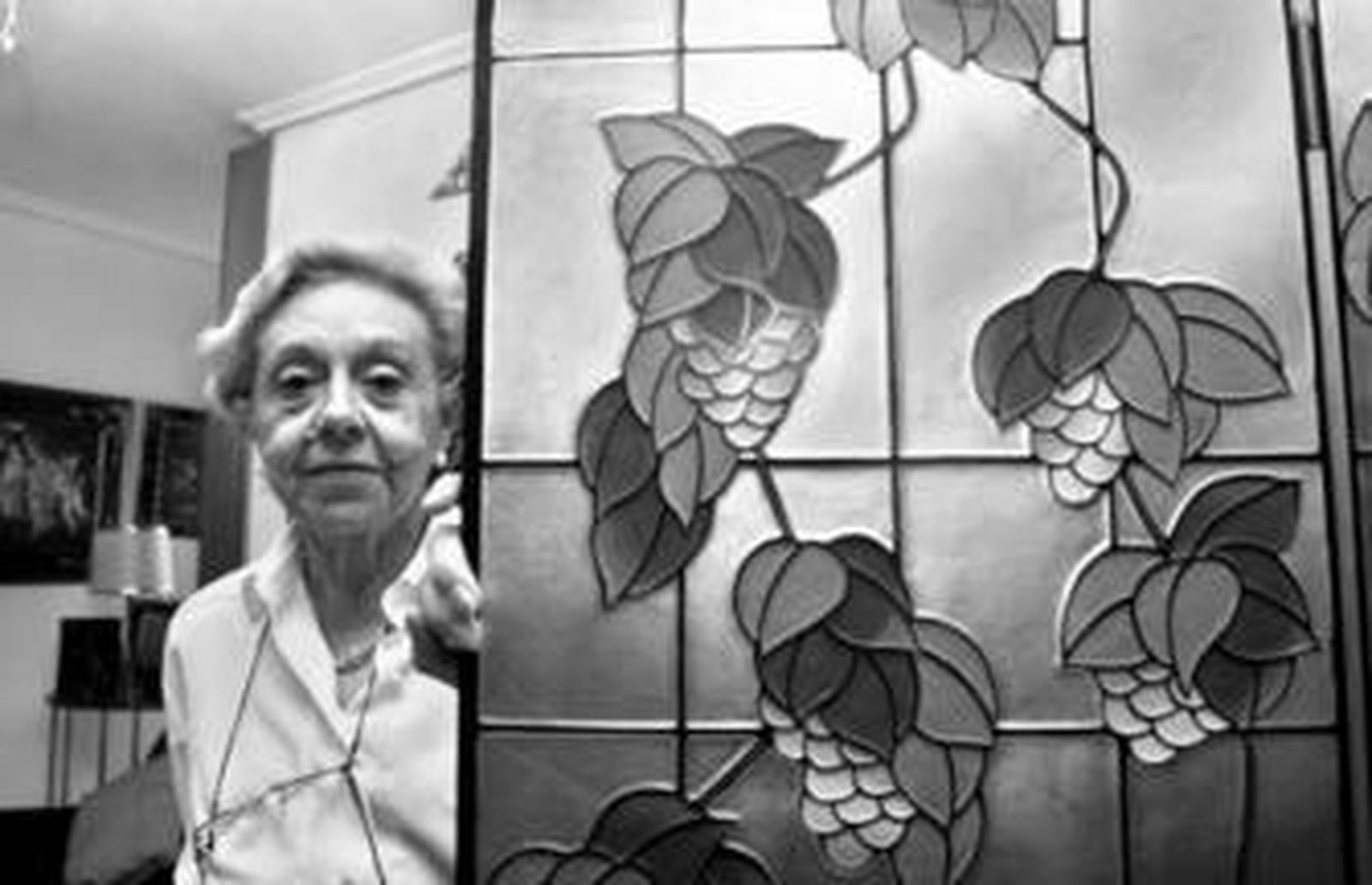 La abogada Josefina Escobar, en la sala de espera de su despacho.