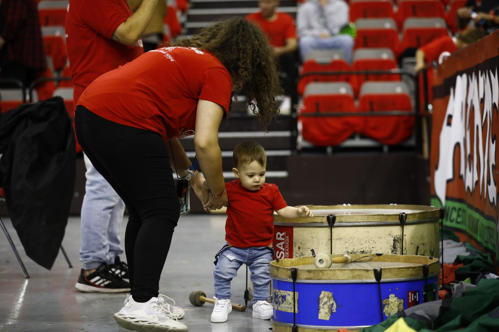 Encuéntrate en la grada en el Covirán Granada - Joventut Badalona