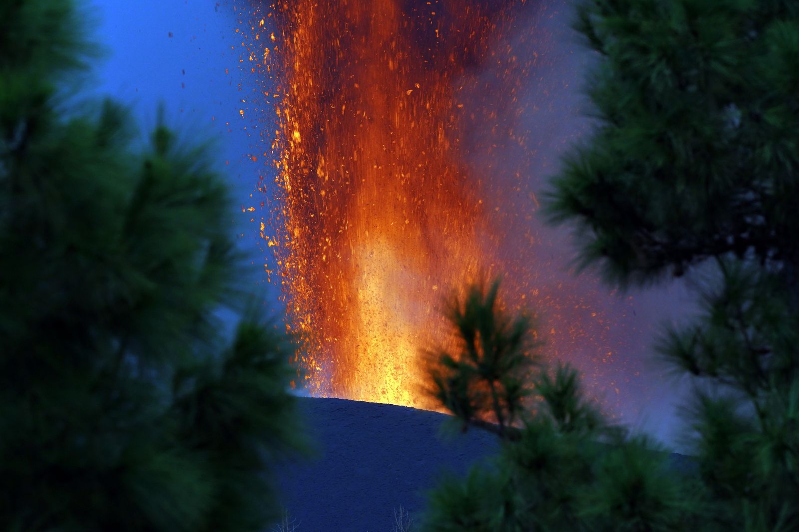 Espectacular imagen del volcán en erupción