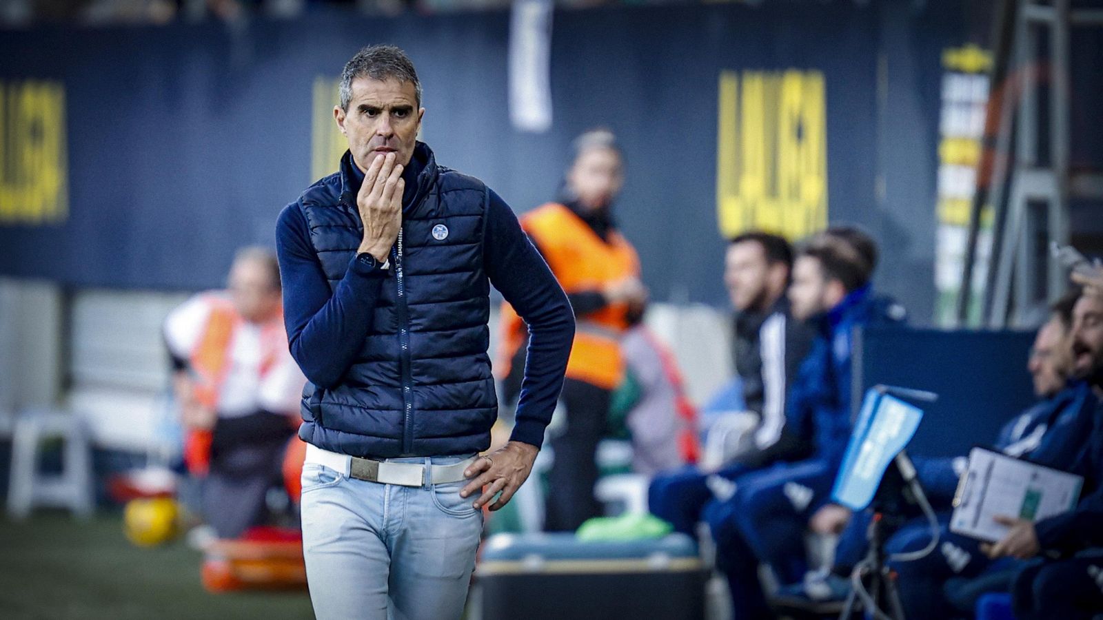 Búscate entre las fotos del partido de fútbol Cádiz CF - Albacete Balompié