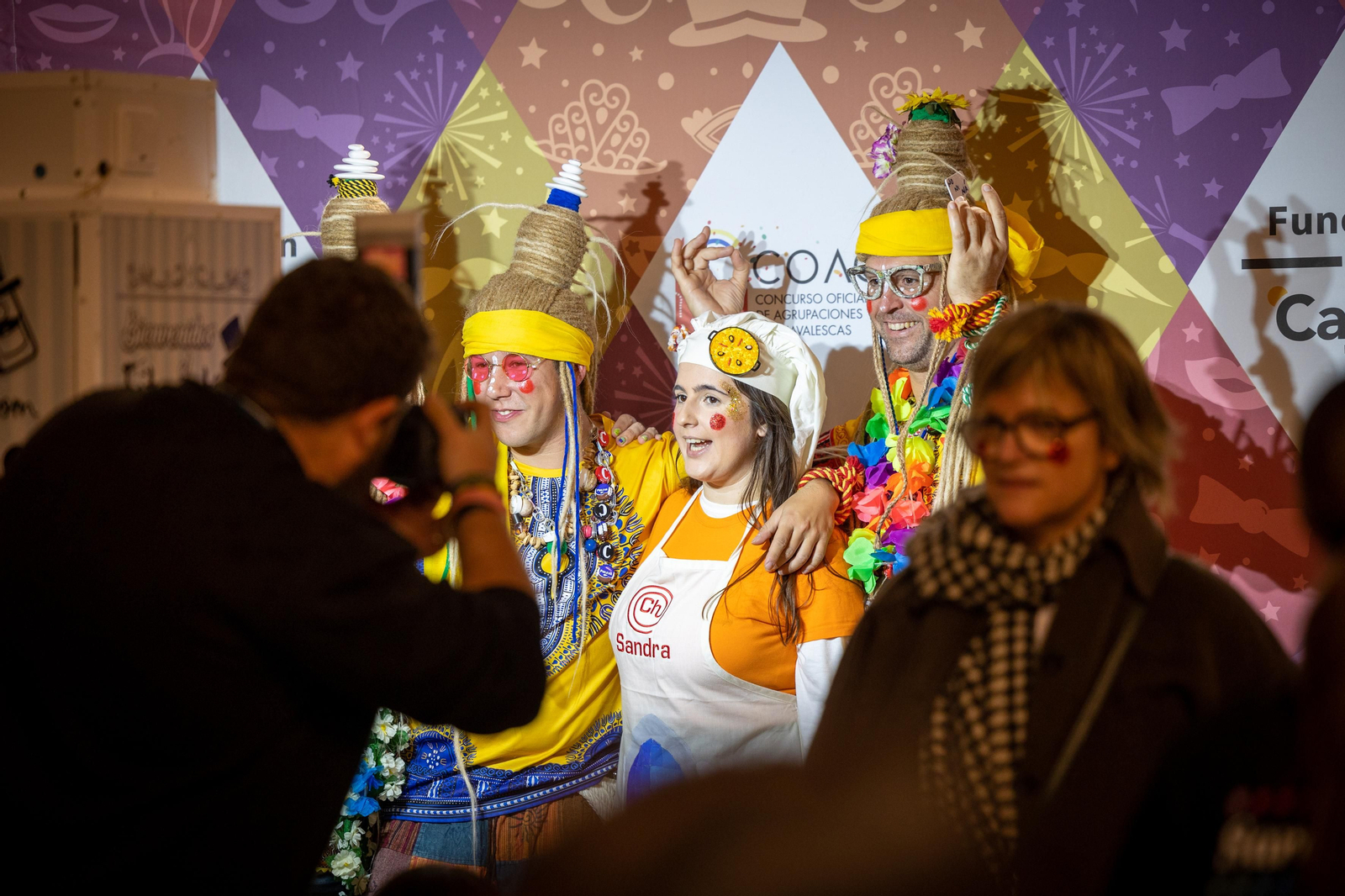 Búscate entre las mejores imágenes de la final del COAC 2024 del Carnaval de Cádiz
