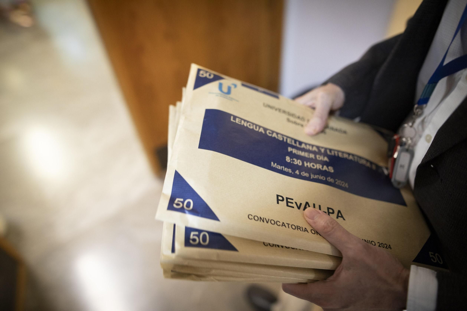 Así está siendo el primer día de Selectividad en Granada