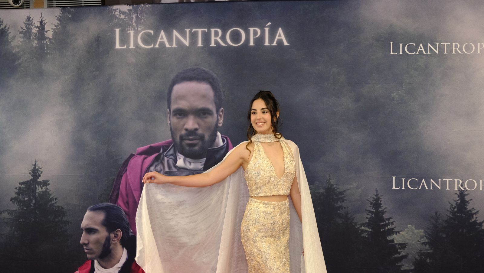 Imágenes del estreno en Almería de la película Licantropía