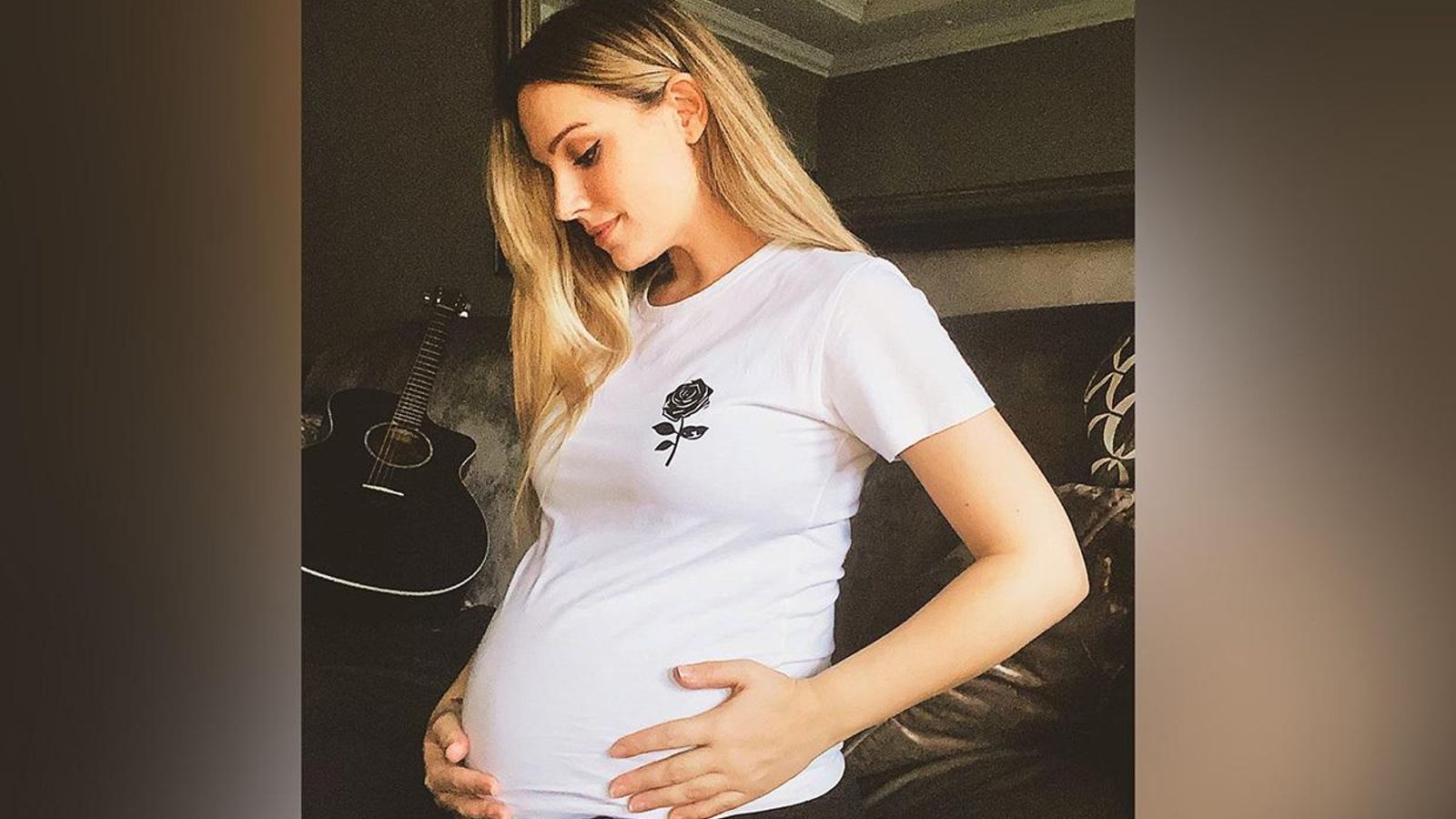 La cantante, en una de las fotos que ha compartido en sus redes de su embarazo.