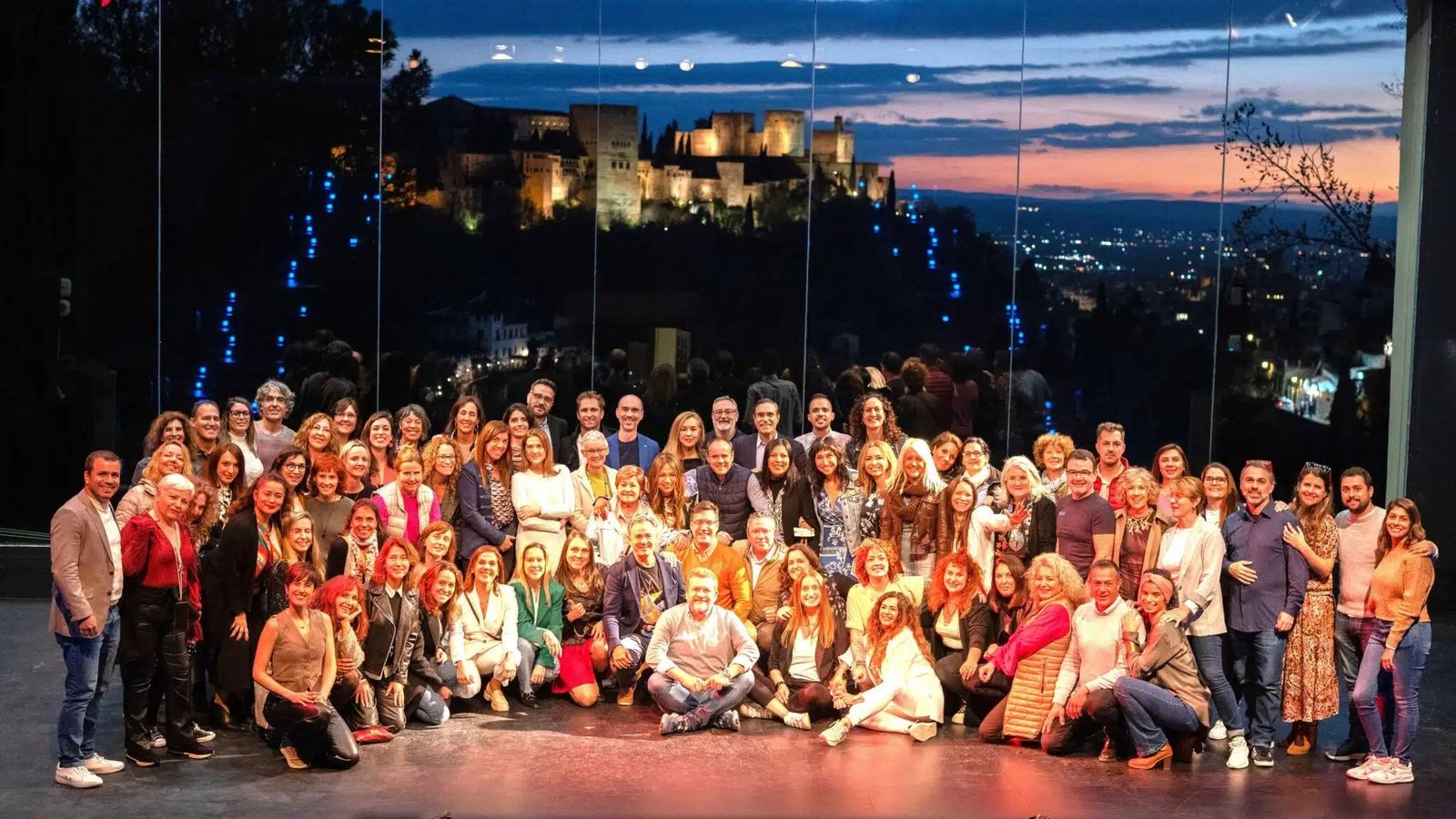 El Festival de la Felicidad del año pasado cerró con una maravillosa gala a los pies de la Alhambra en la Chumbera de Granada.