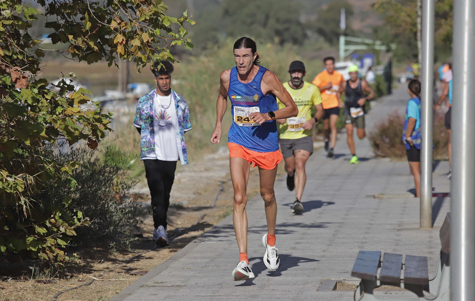 Búscate en las fotos de la VII carrera solidaria Por una Sonrisa en Palmones