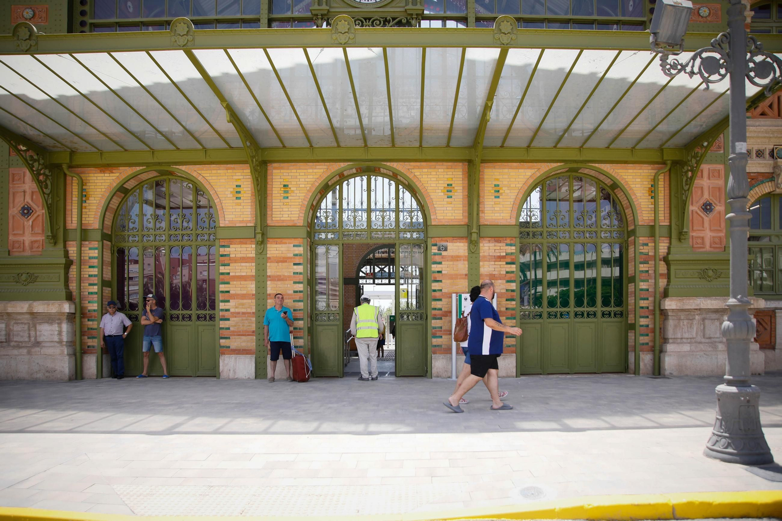 La apertura de la antigua estación de RENFE de Almería, en imágenes