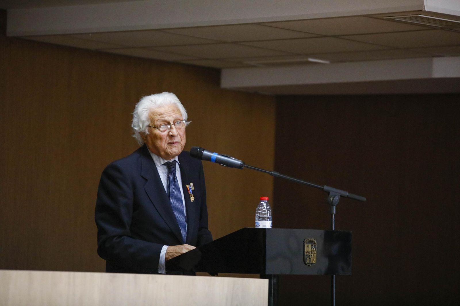 Las imágenes del nombramiento de hijo predilecto de Garrucha a José María Martínez de Haro