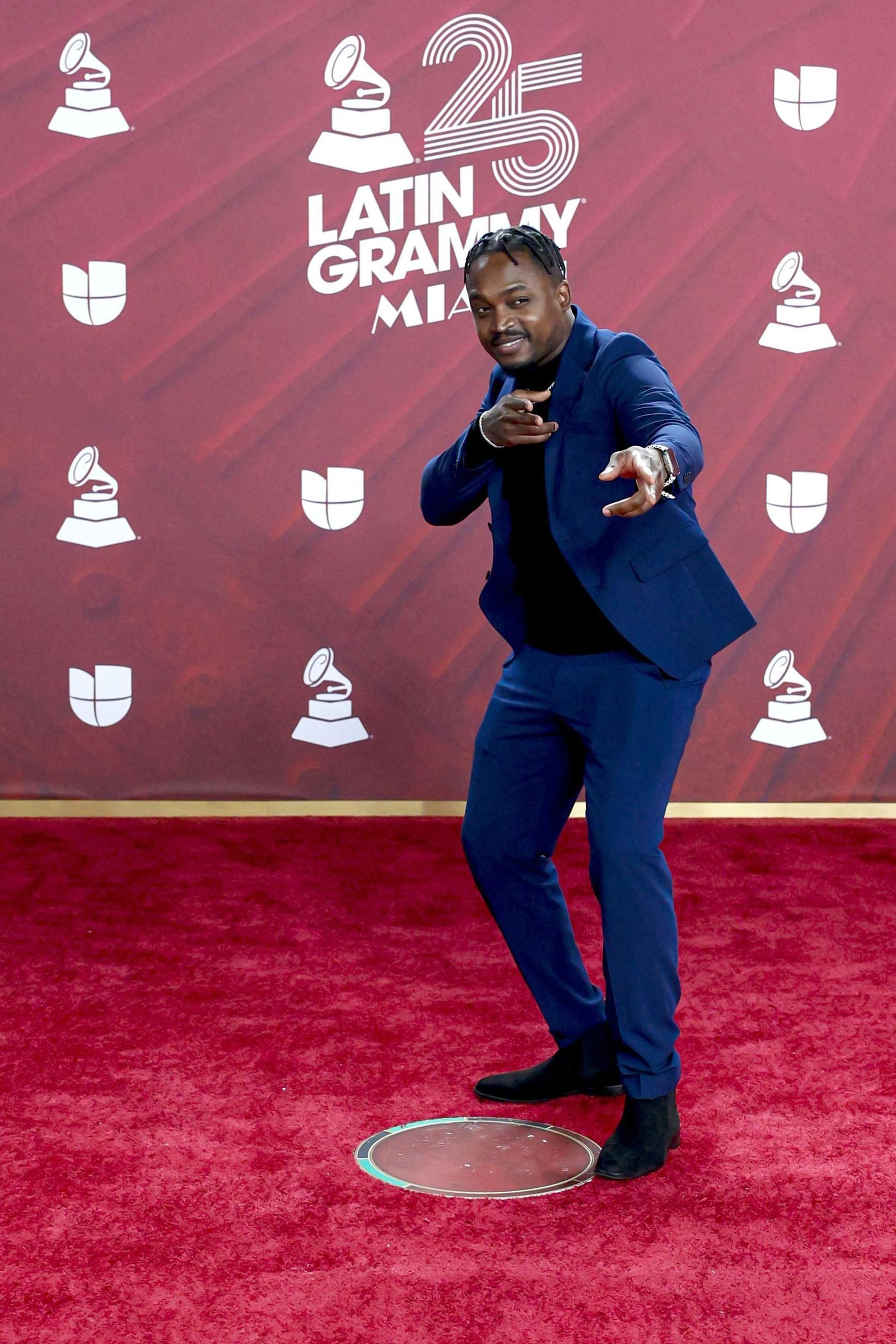 Todos los famosos, tendencias y curiosidades en la alfombra roja de la 25 edición de los Grammy Latinos