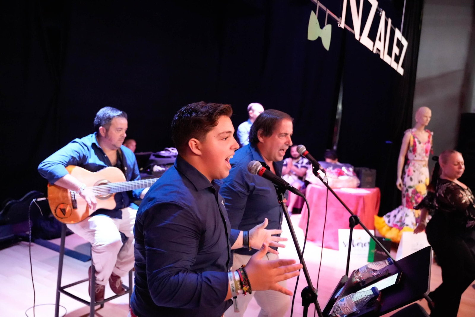 La final del concurso de sevillanas en la Lola