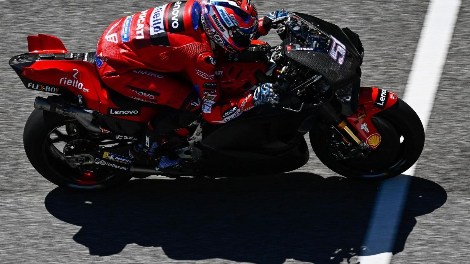 Michele Pirro, de Ducati, otro de los probadores habituales en el Circuito.