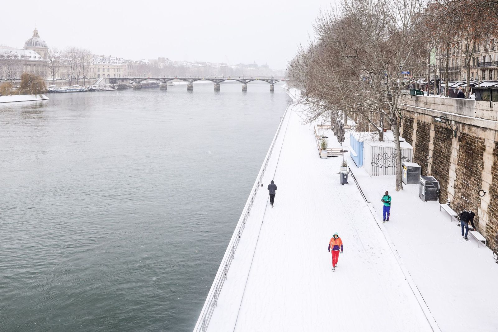 Las fotos del temporal de nieve en París