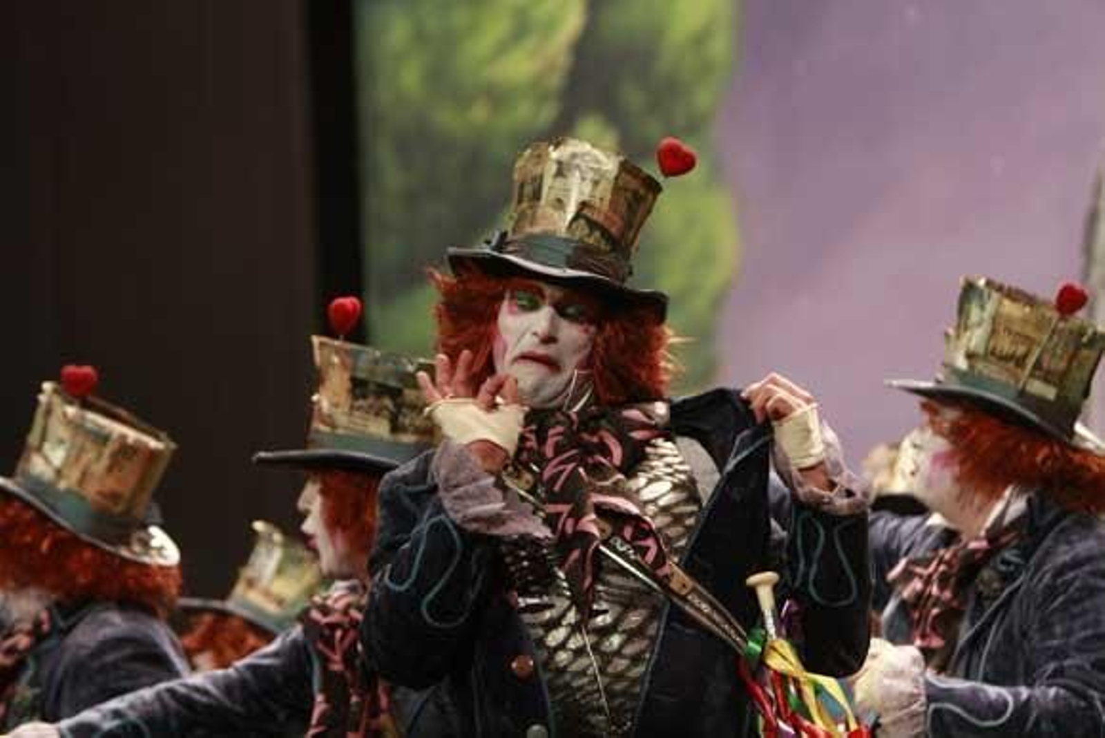 Comparsa 'Las locuras de Martin Burton' (3º premio)

Foto: Julio Gonzalez-Jesus Marin-Lourdes de Vicente