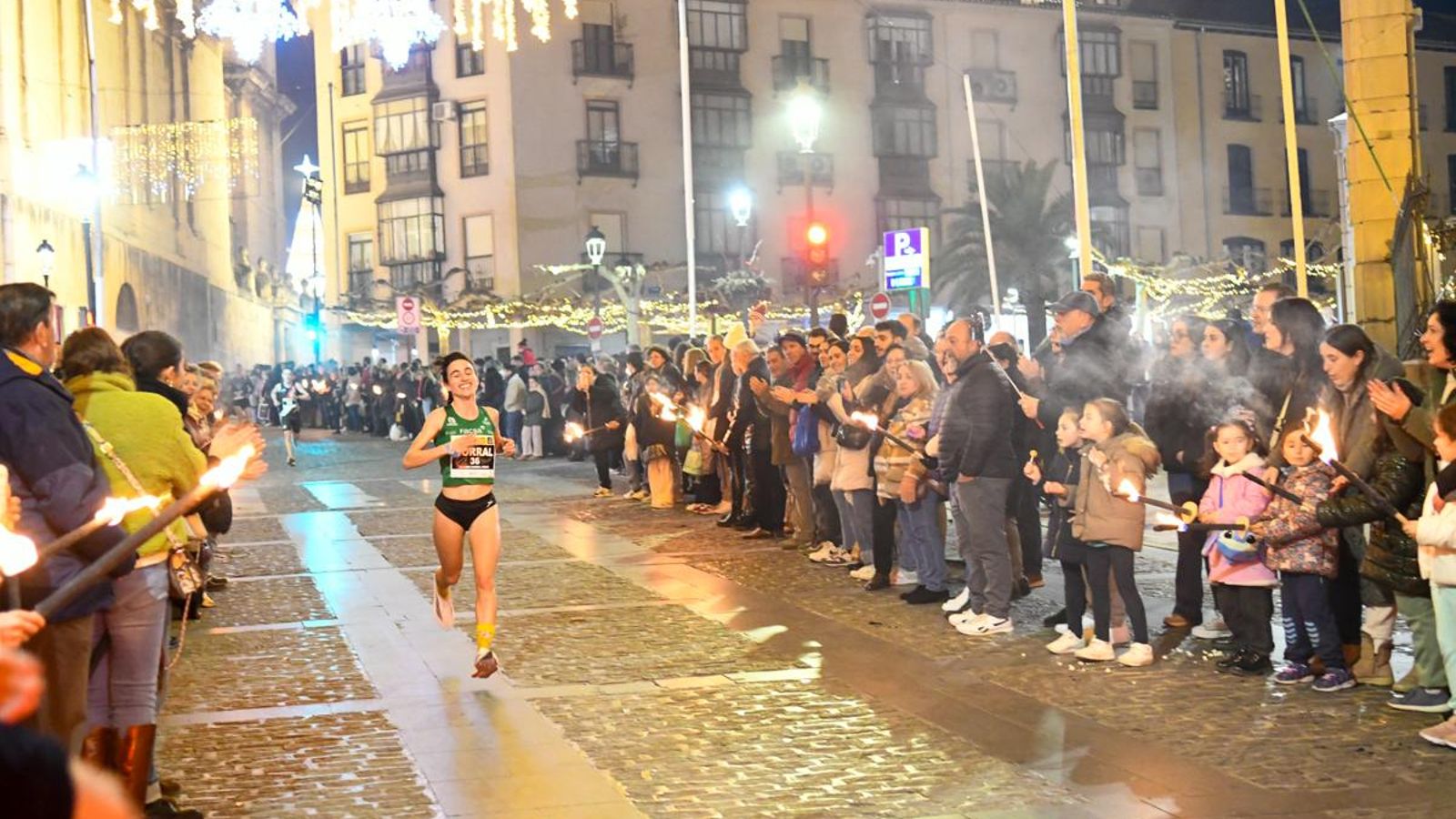 En imágenes: la élite del atletismo mundial despliega su calidad en la Carrera de San Antón de Jaén