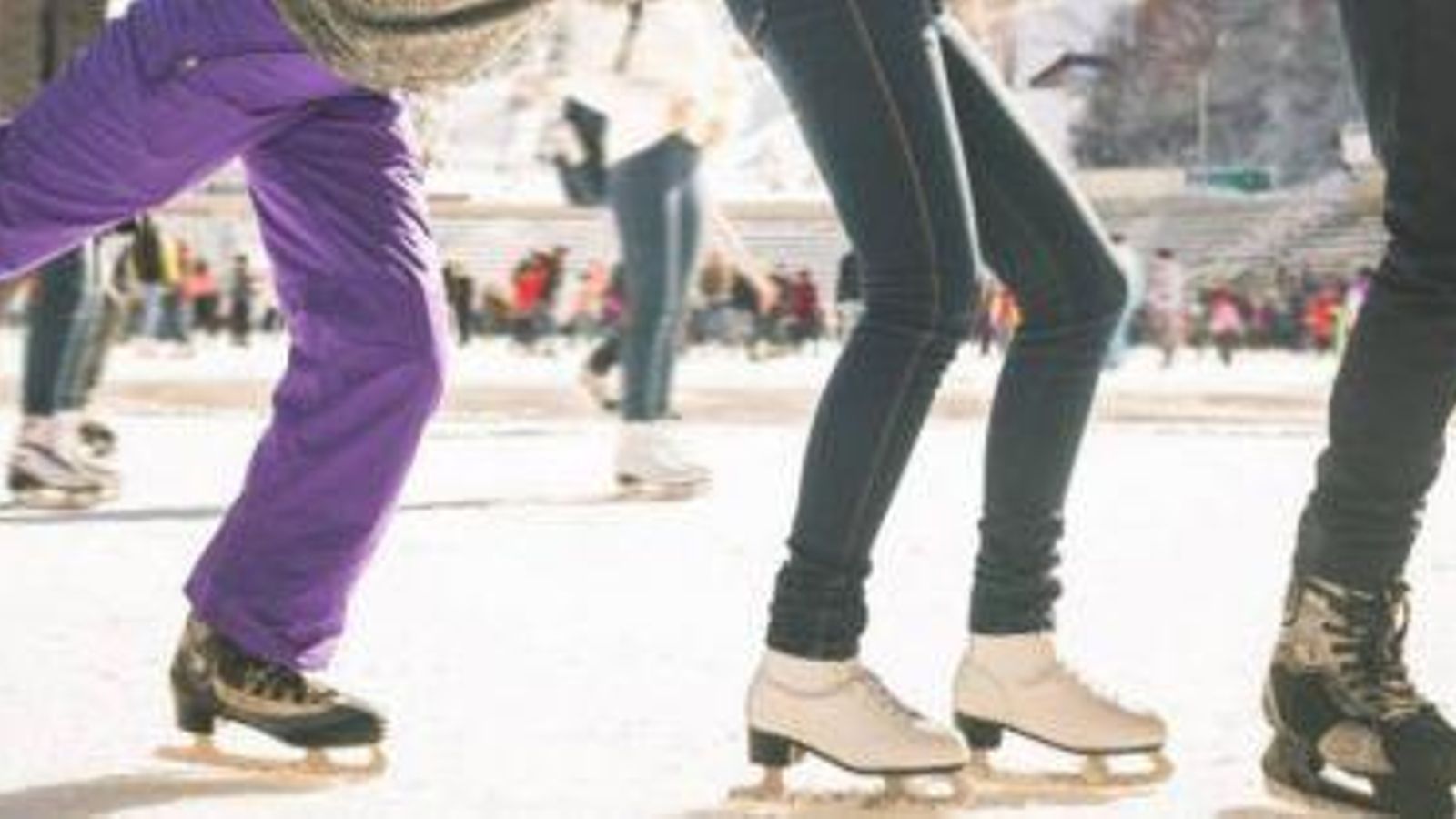 Pista de hielo del antiguo estadio Colombino