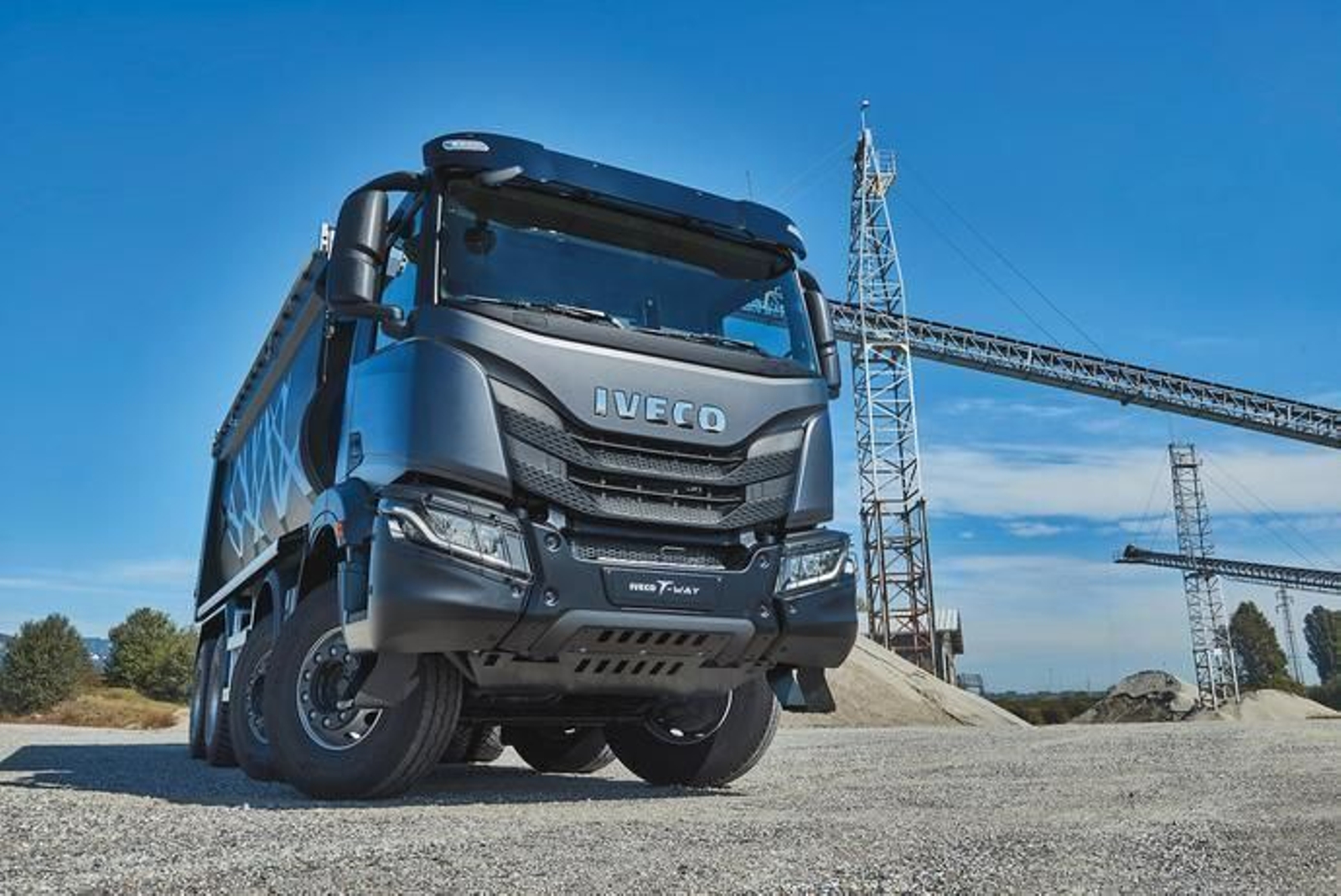 Iveco completa su gama de vehículos pesados con el nuevo T-Way