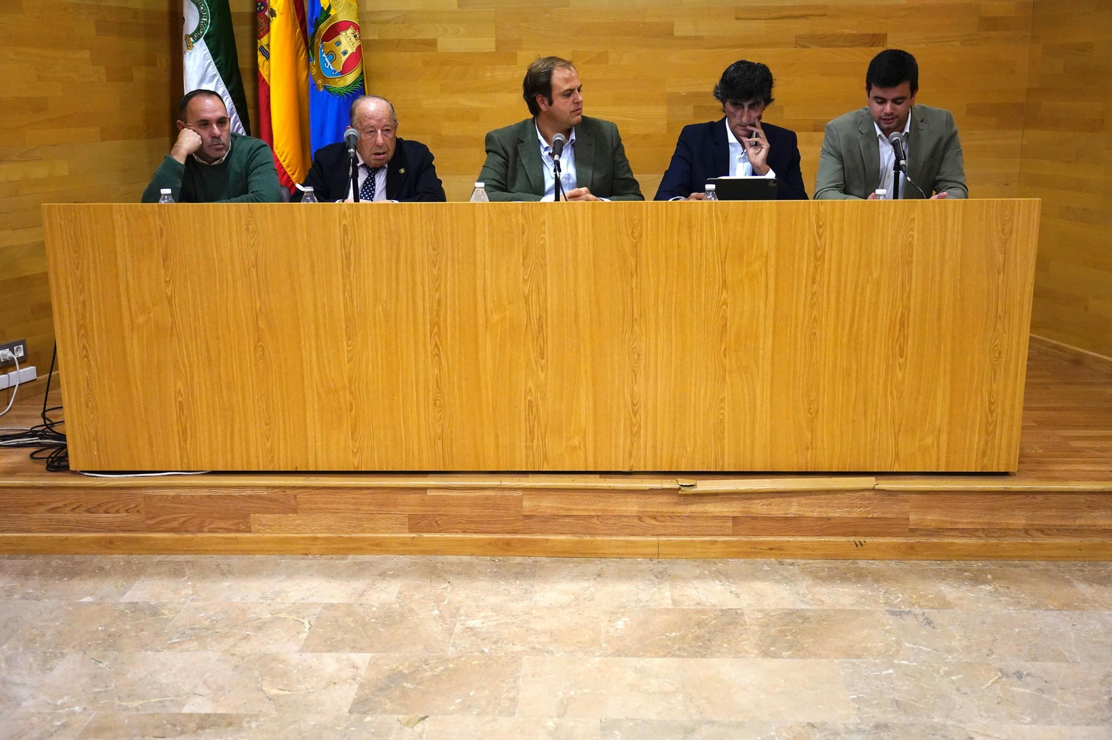 Fotos de la presentacion del libro "Colegio Los Pinos" de Francisco Lòpez Muñoz